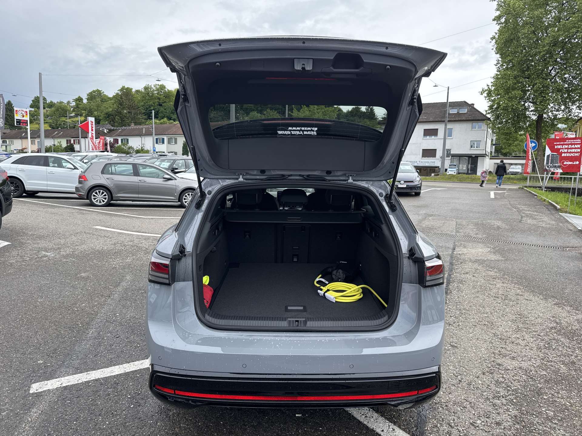 VW ID.7 Tourer Limited Edition 77kWh 285PS Automat-image-7