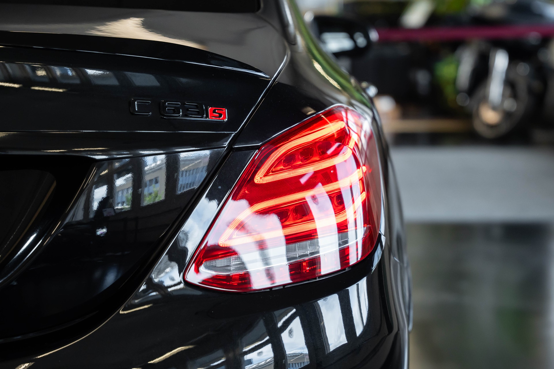 MERCEDES-BENZ C 63 AMG Speedshift-image-9