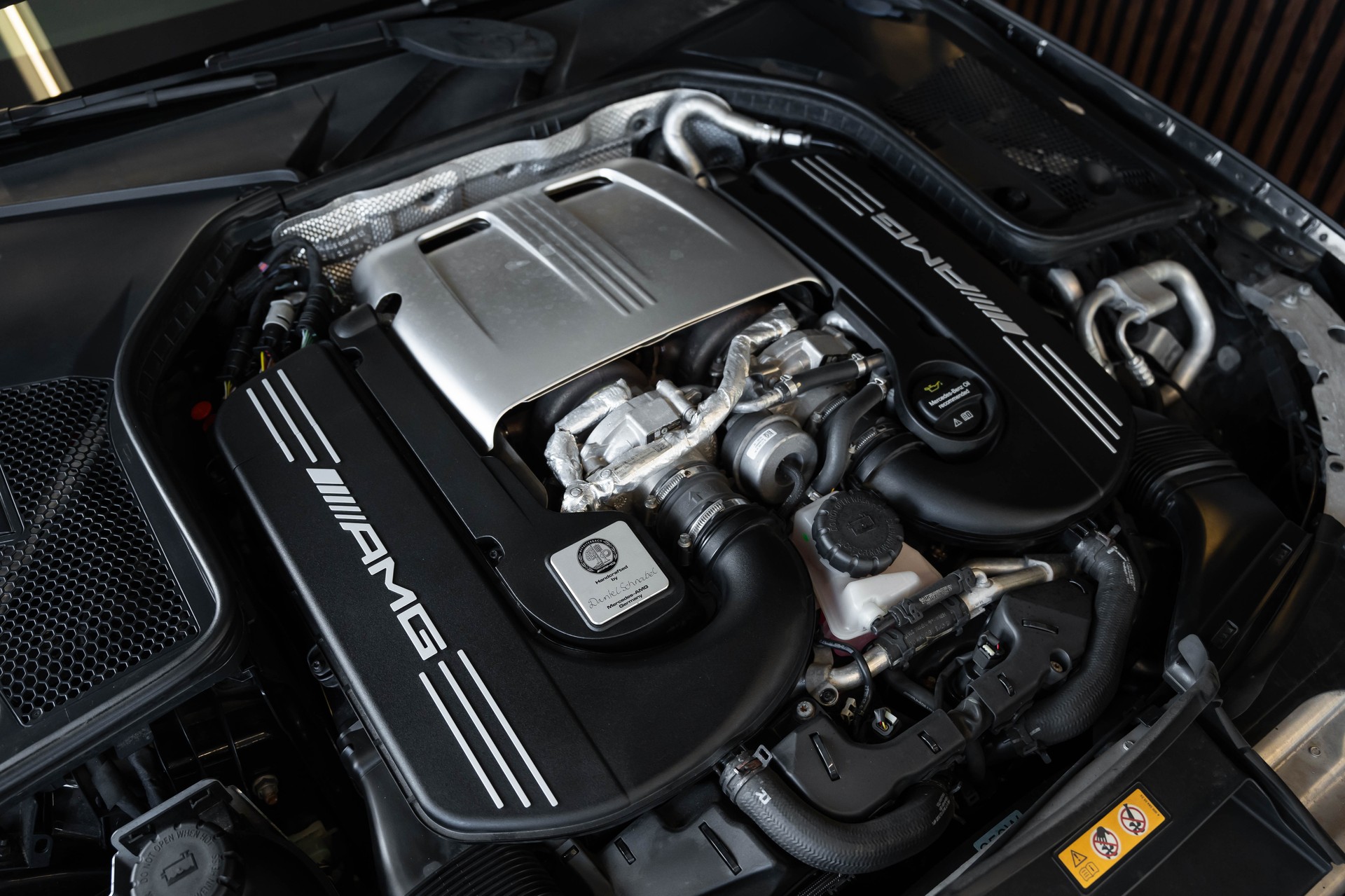 MERCEDES-BENZ C 63 AMG Speedshift-image-36