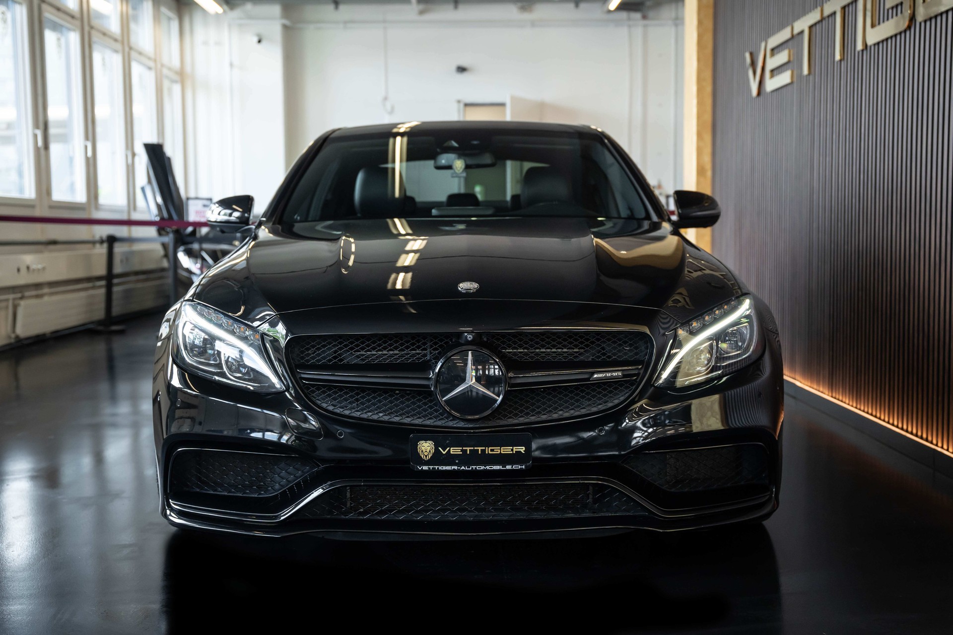 MERCEDES-BENZ C 63 AMG Speedshift-image-1