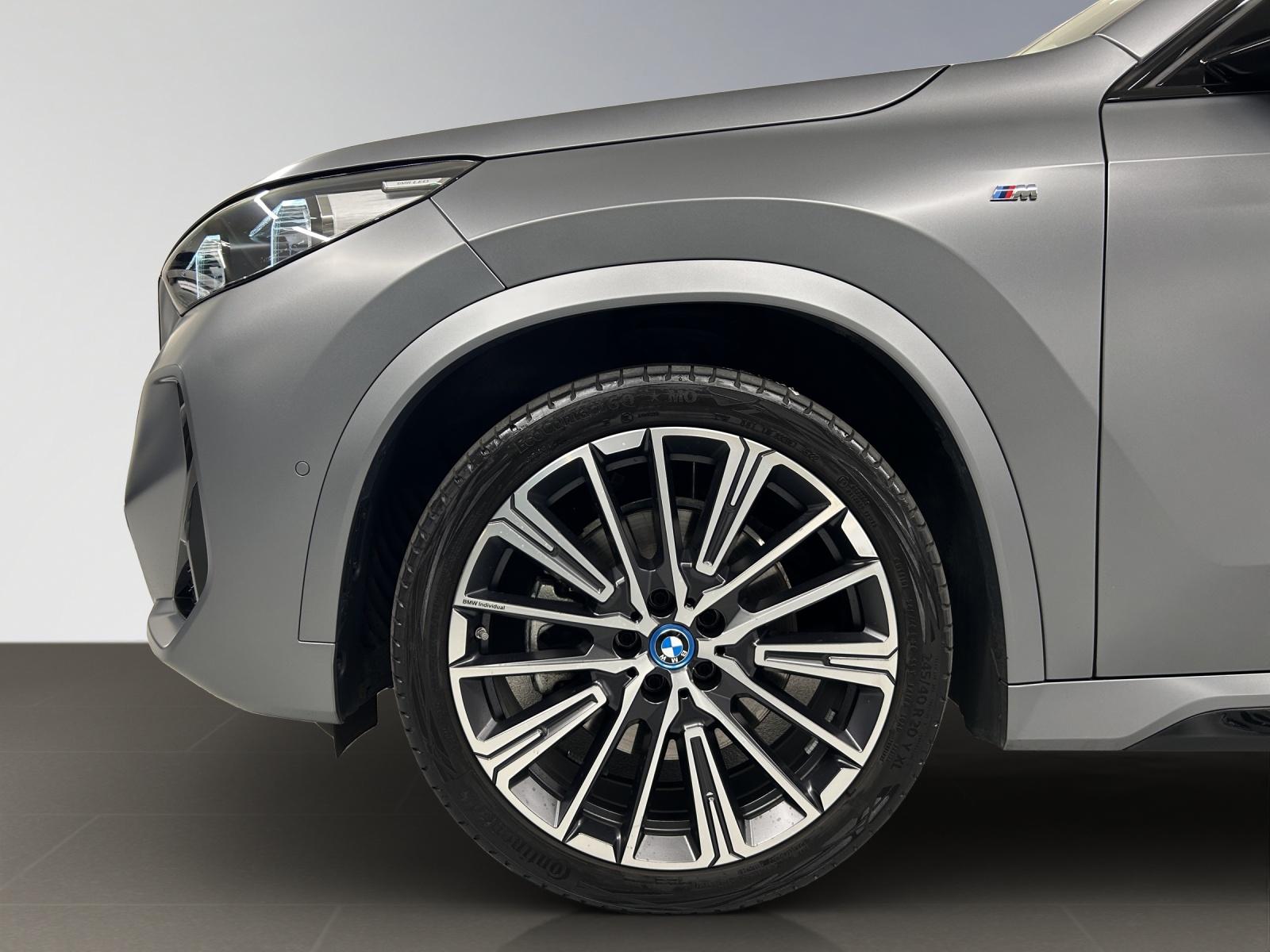 BMW X1 23d xDrive paddles-image-8