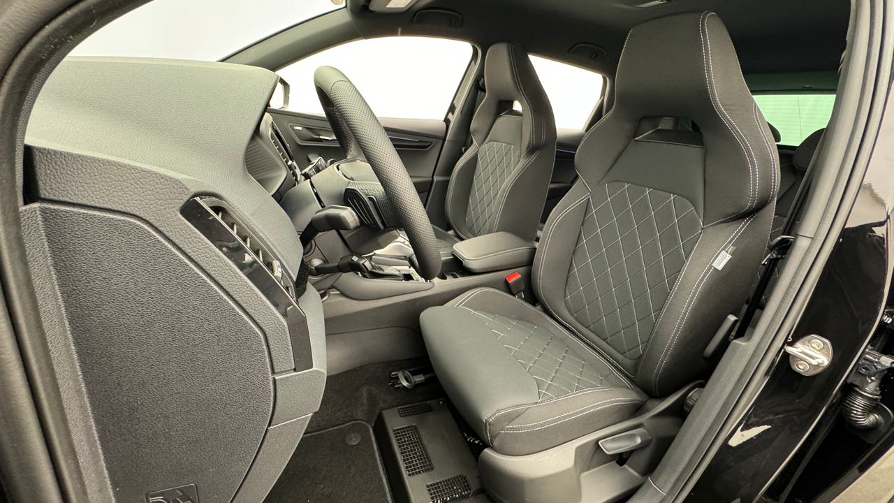 SKODA Karoq 2.0 TDI CR SportLine 4x4-image-4