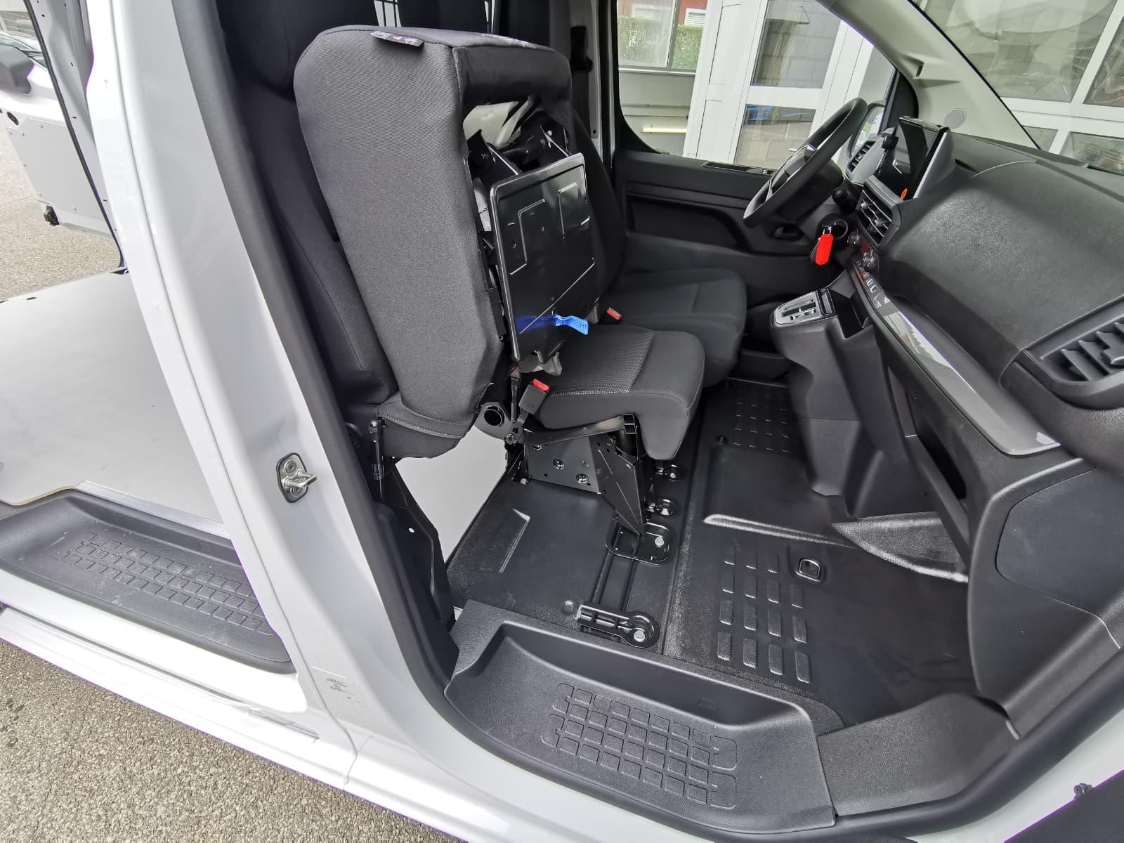 CITROEN Jumpy Kaw. M 2.2 BlueHDi 150 First S/S-image-16
