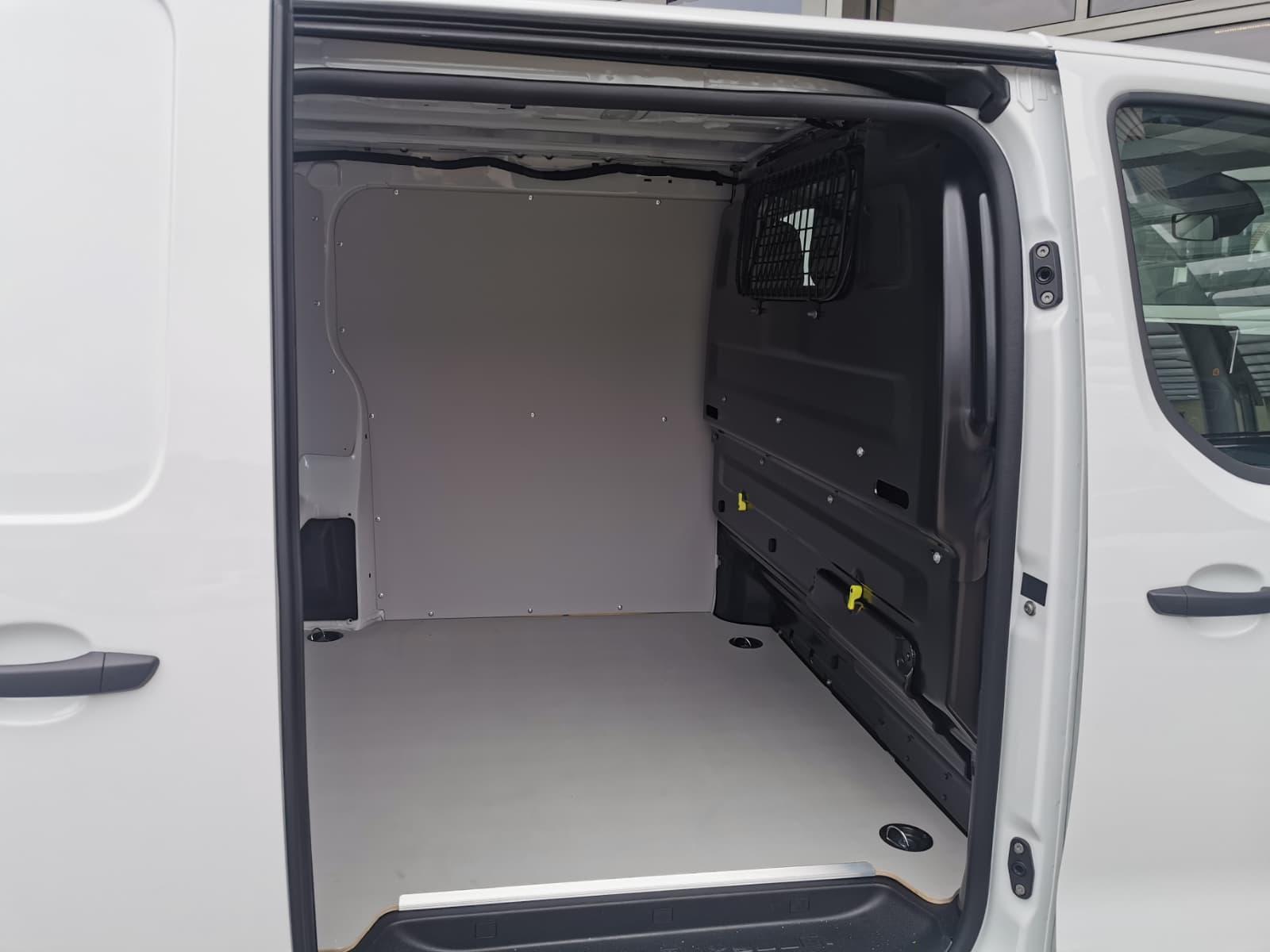 CITROEN Jumpy Kaw. M 2.2 BlueHDi 150 First S/S-image-14