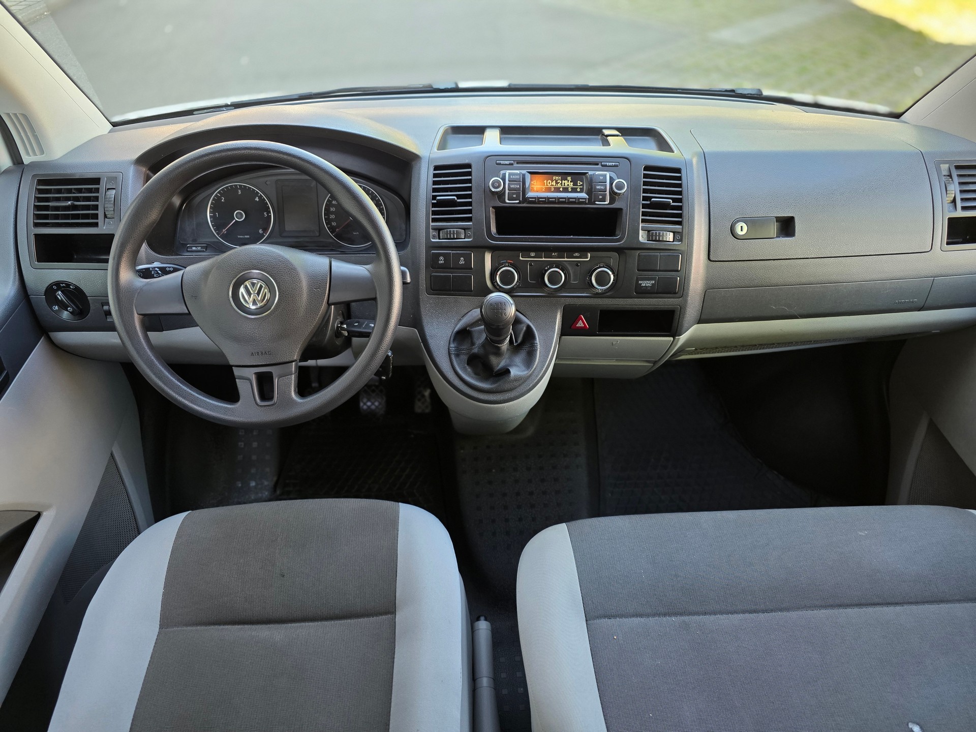 VW T5 2.0 TDI 4Motion-image-5
