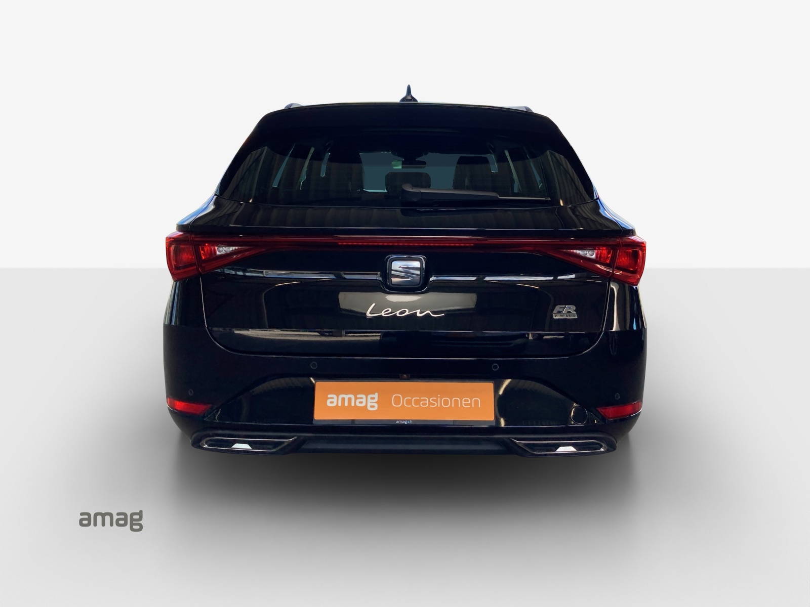 SEAT Leon ST 1.5 eHybrid pHEV DSG FR-image-3