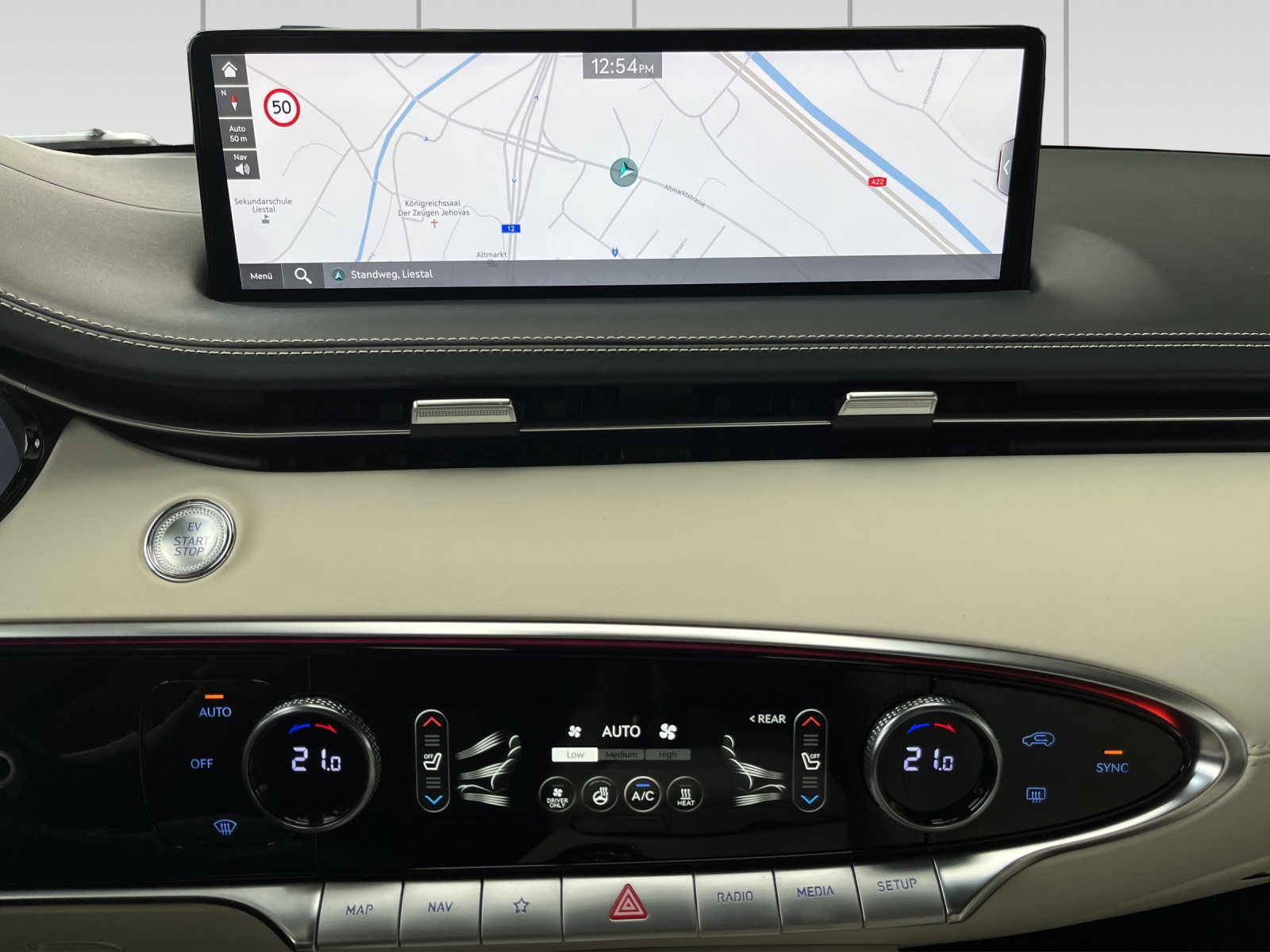 GENESIS GV70 Electrified Sport kWh 77,4 AWD-image-7