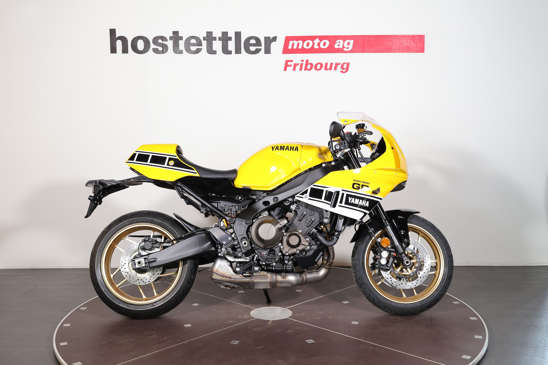 YAMAHA XSR 900 GP-showroom-element-1