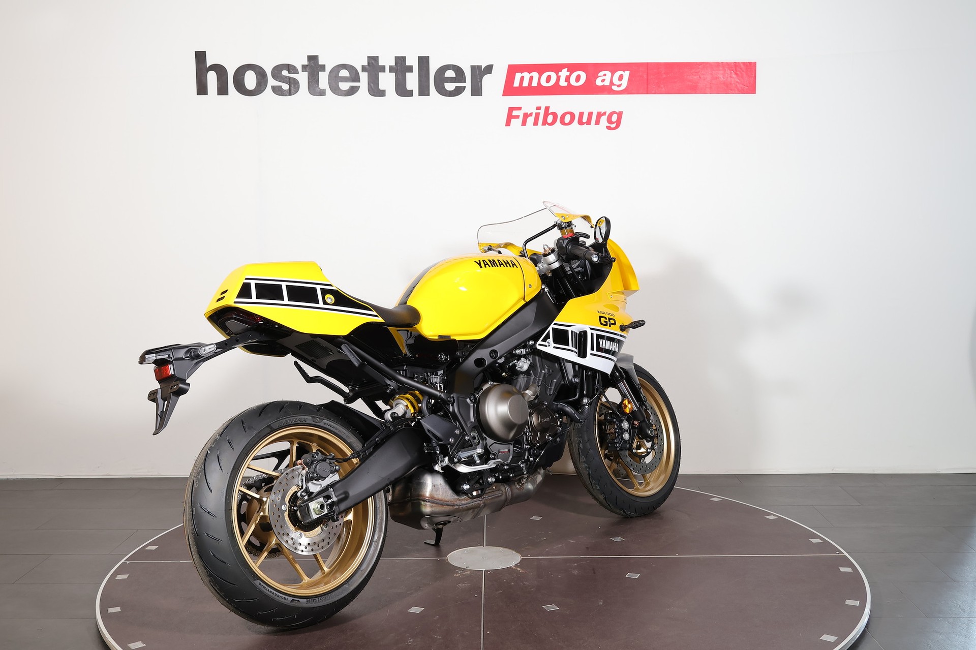 YAMAHA XSR 900 GP-showroom-element-2