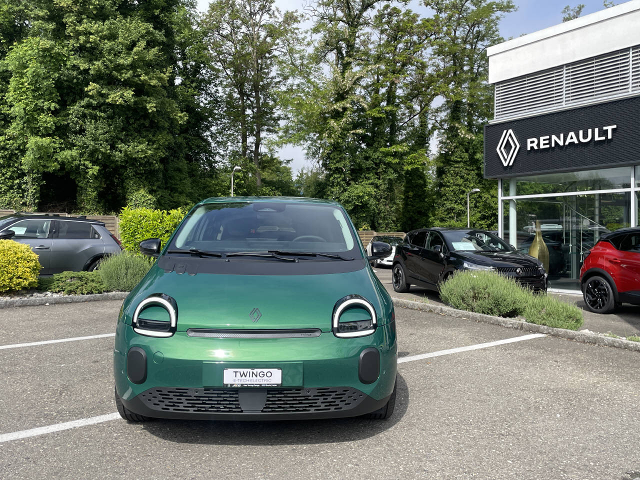RENAULT Twingo E-Tech Urban Range techno-image-1