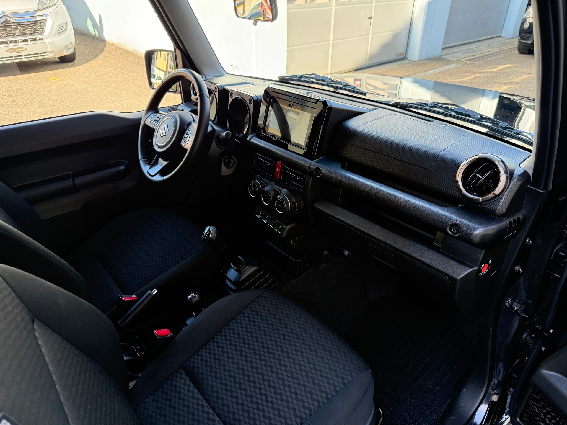 SUZUKI Jimny 1.5 Compact Top 4x4 / 4-Plätzer-image-9