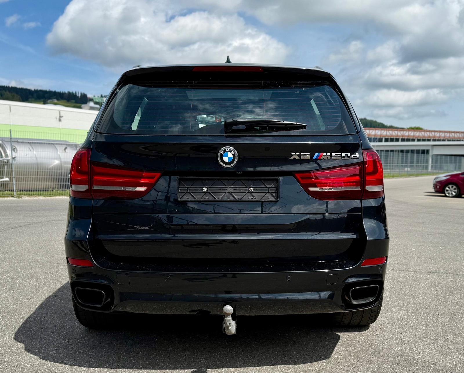 BMW X5 xDrive M50d Pure M Sport Plus Steptronic-image-4