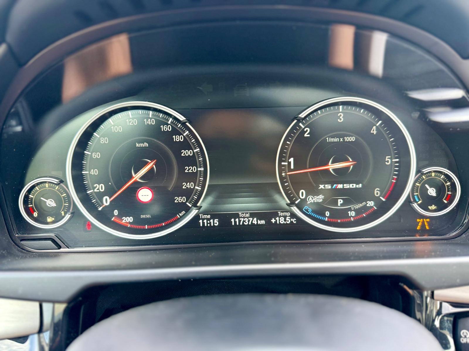 BMW X5 xDrive M50d Pure M Sport Plus Steptronic-image-10