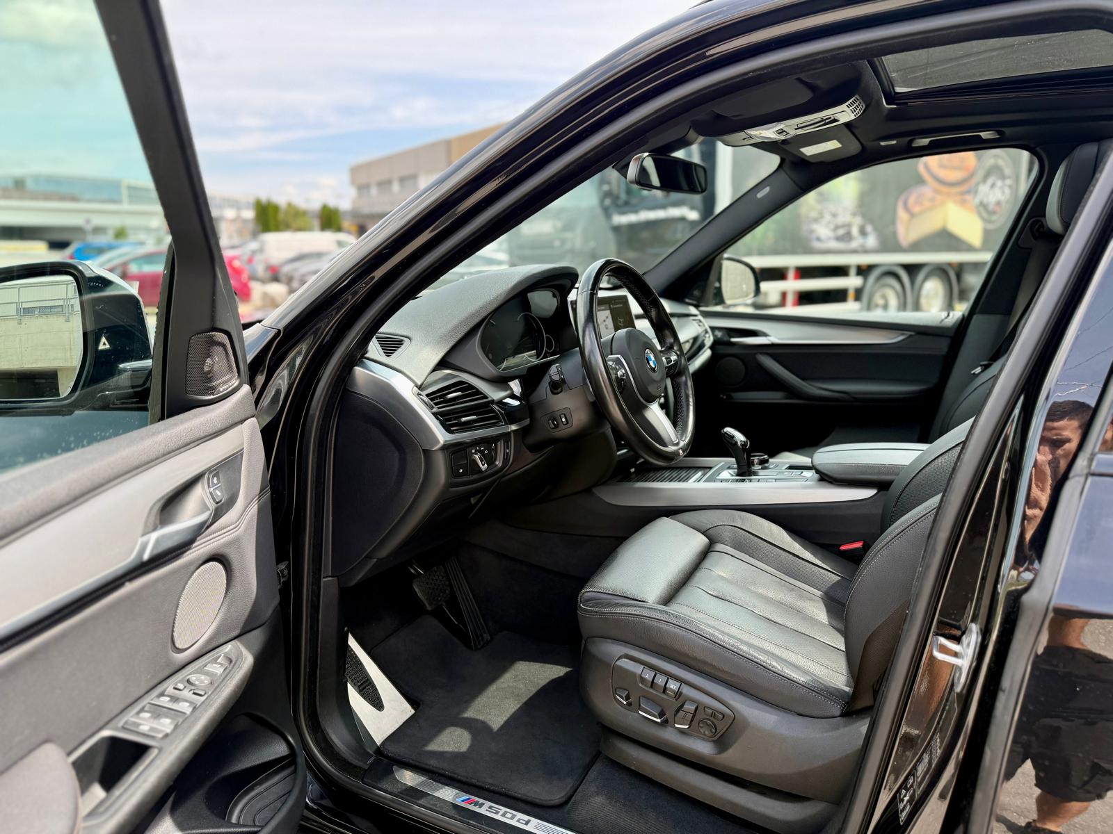 BMW X5 xDrive M50d Pure M Sport Plus Steptronic-image-8
