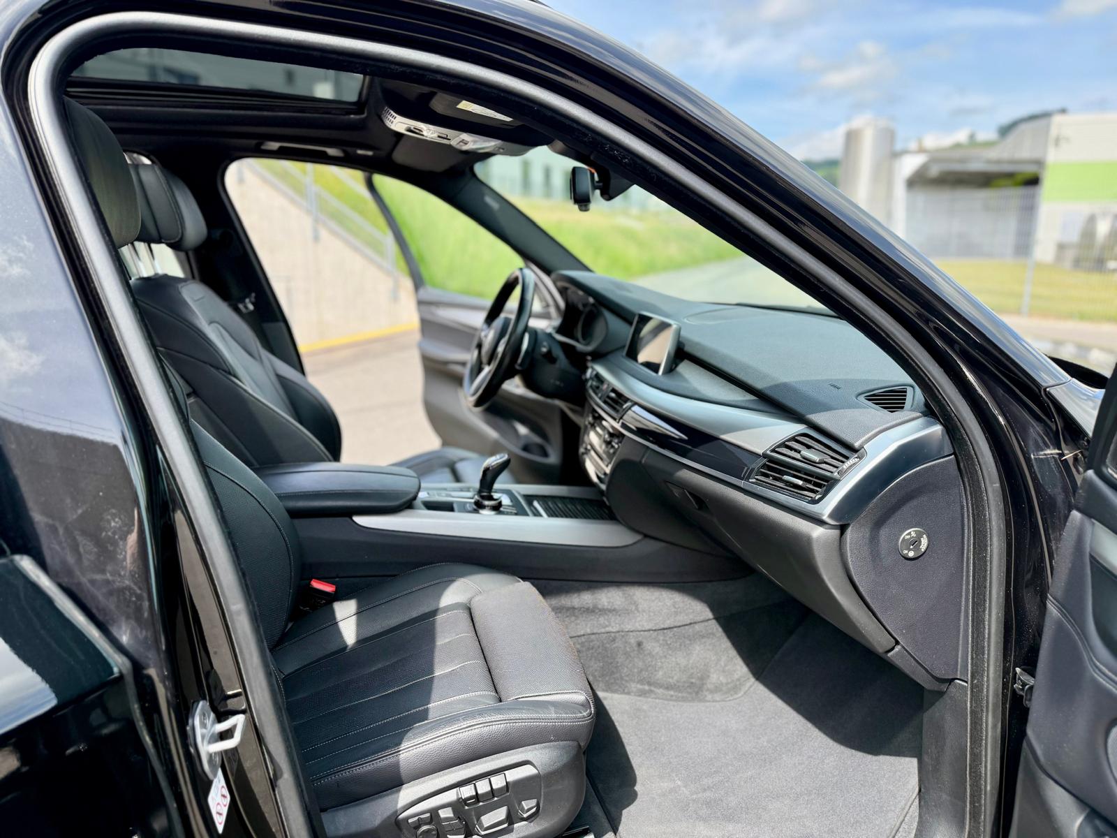 BMW X5 xDrive M50d Pure M Sport Plus Steptronic-image-15