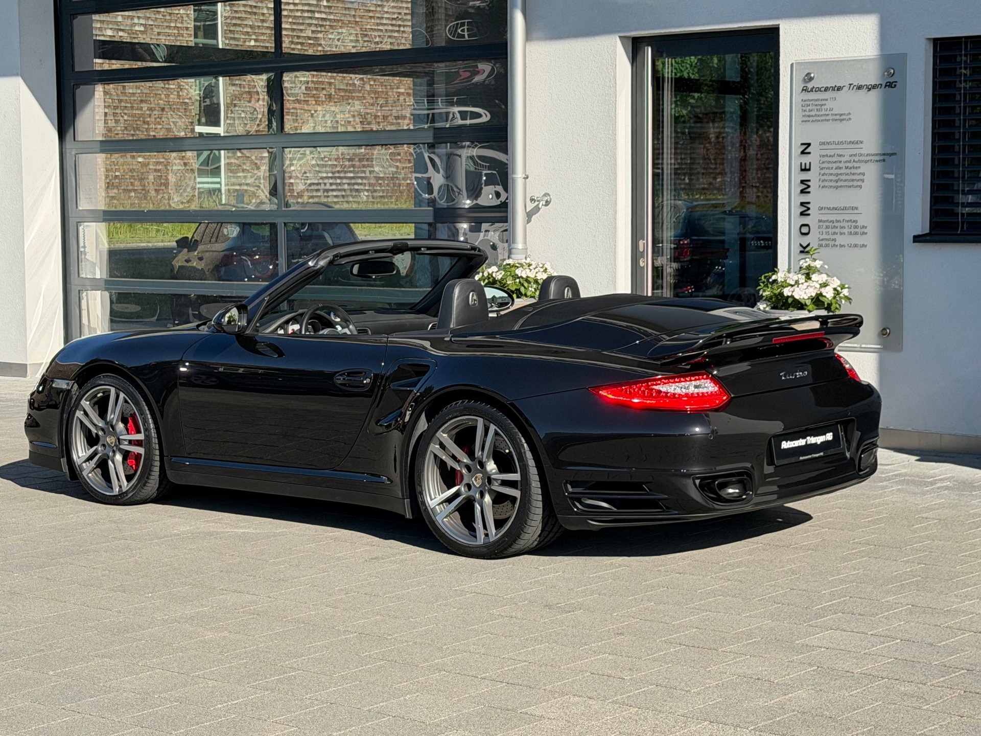 PORSCHE 911 Cabrio Turbo PDK-image-12