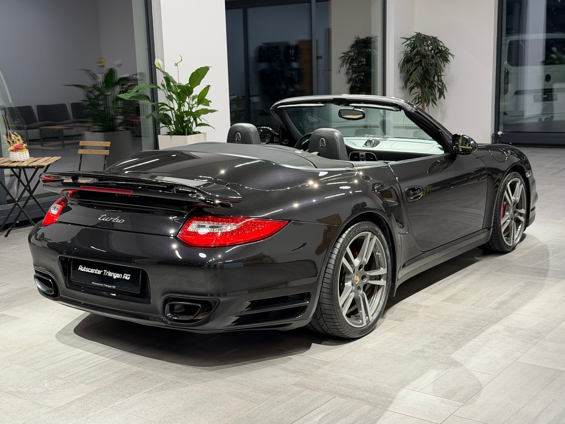 PORSCHE 911 Cabrio Turbo PDK-image-9