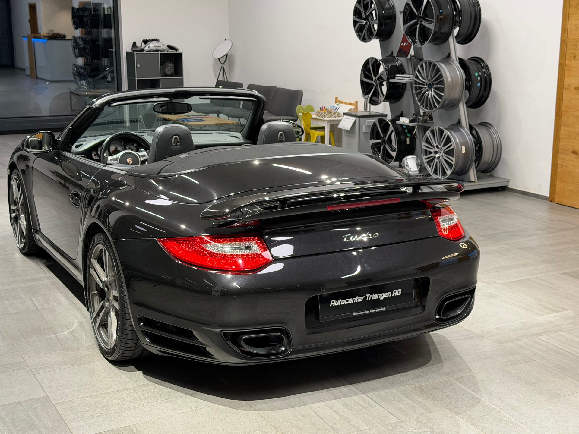 PORSCHE 911 Cabrio Turbo PDK-image-11