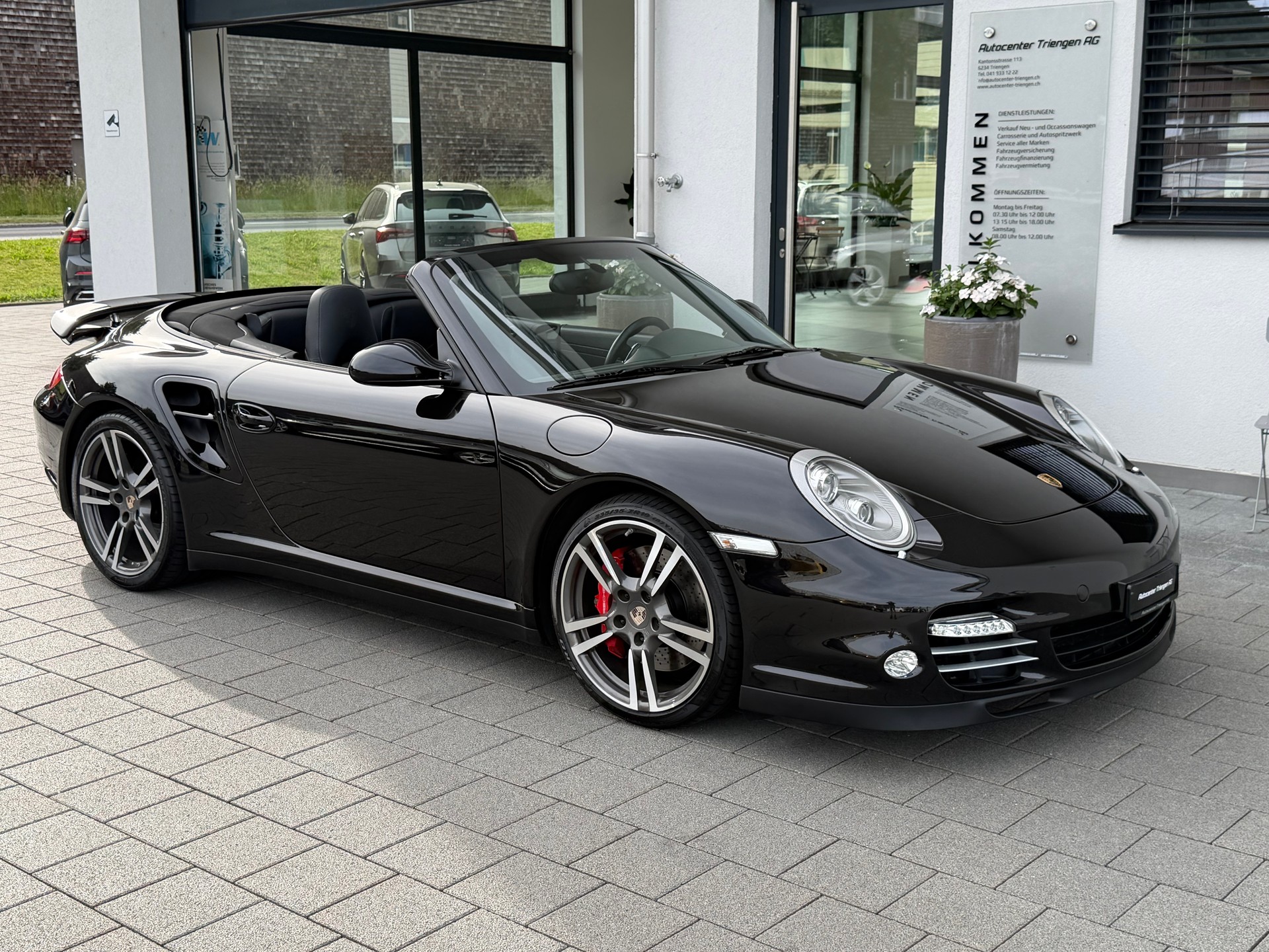 PORSCHE 911 Cabrio Turbo PDK-image-1