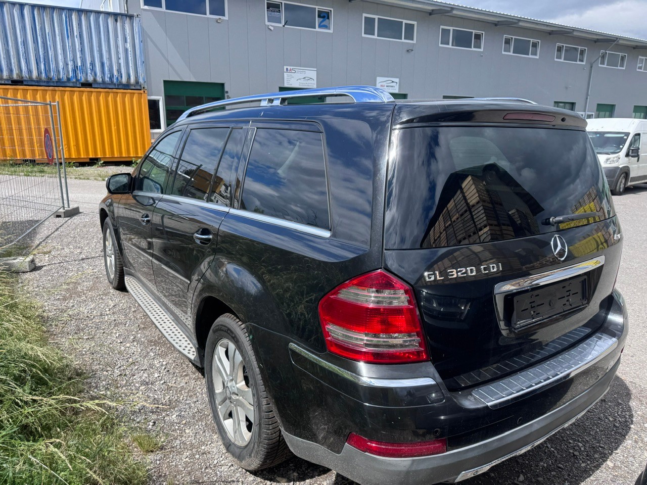 MERCEDES-BENZ GL 320 CDI 4Matic 7G-Tronic-image-4