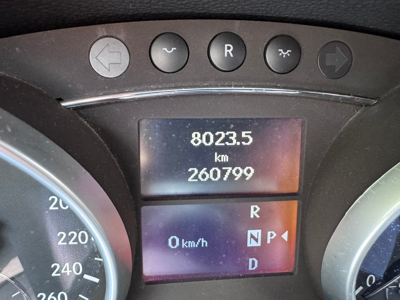 MERCEDES-BENZ GL 320 CDI 4Matic 7G-Tronic-image-13