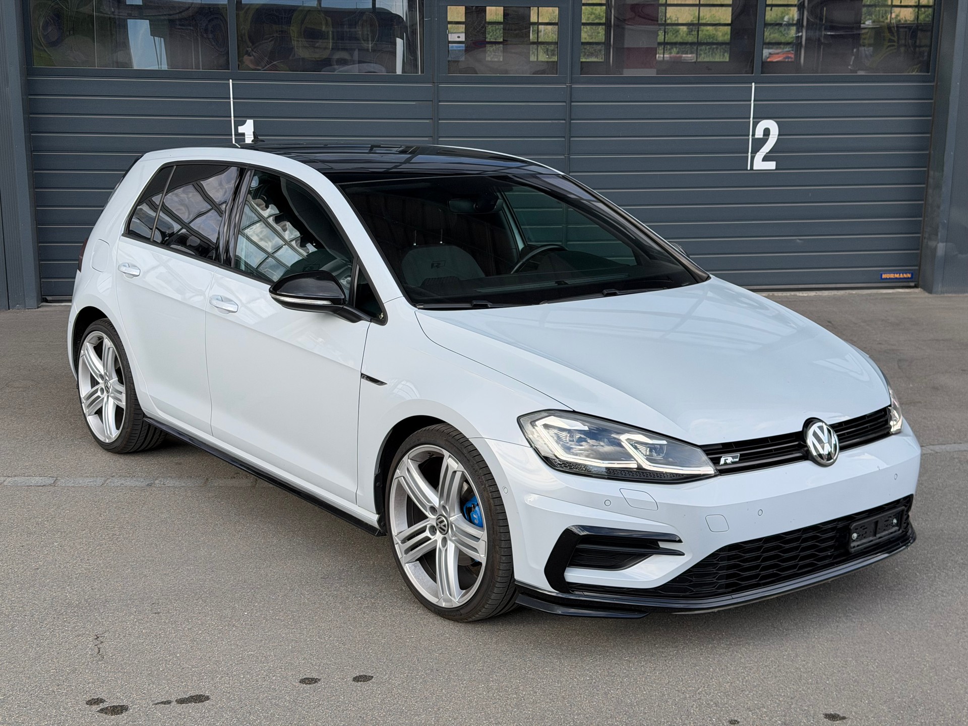 VW Golf 1.5 TSI EVO Highline DSG | R-Line | Panorama | Rückfahrkamera