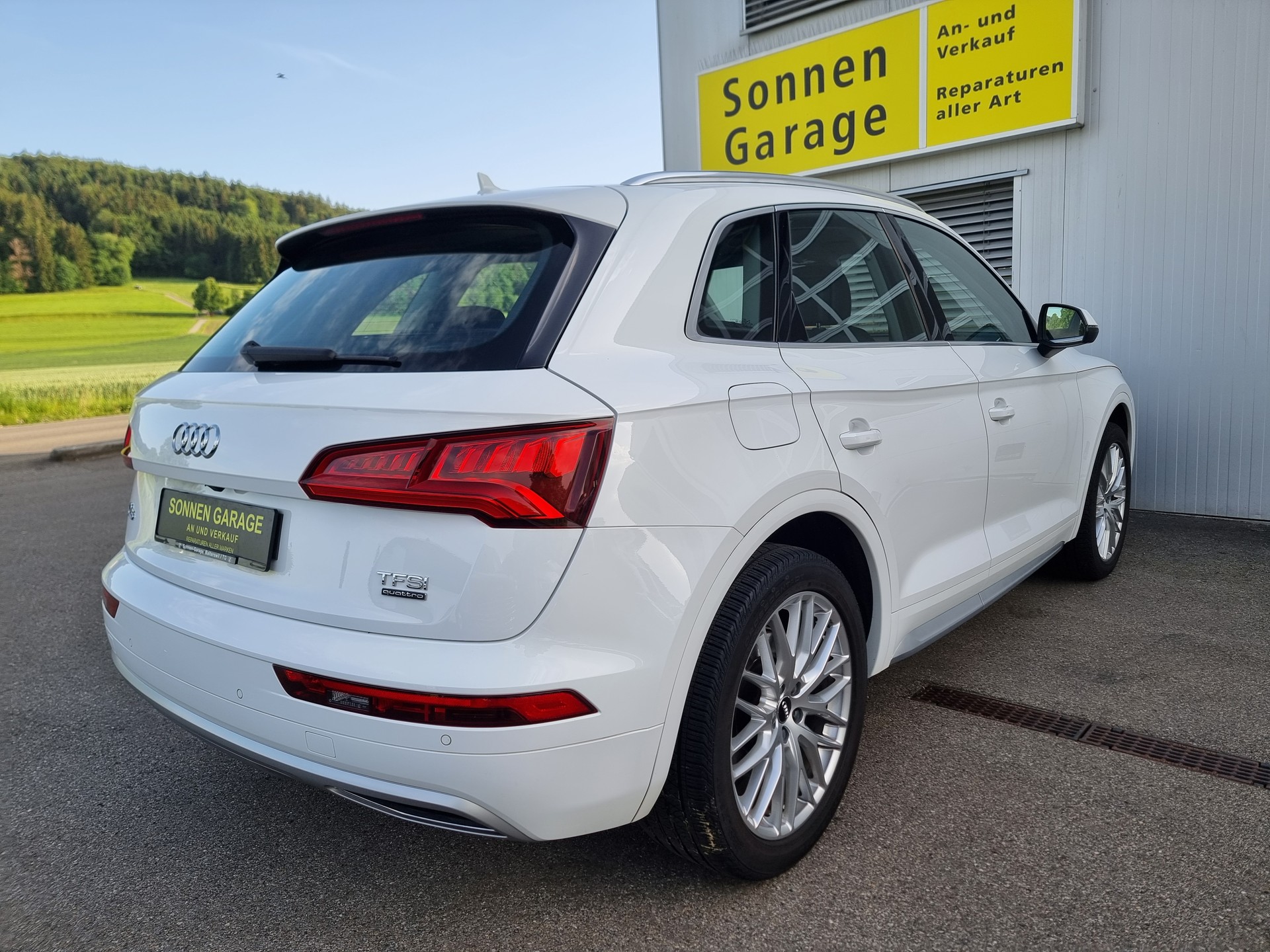 AUDI Q5 2.0 TFSI sport quattro S-tronic-image-14