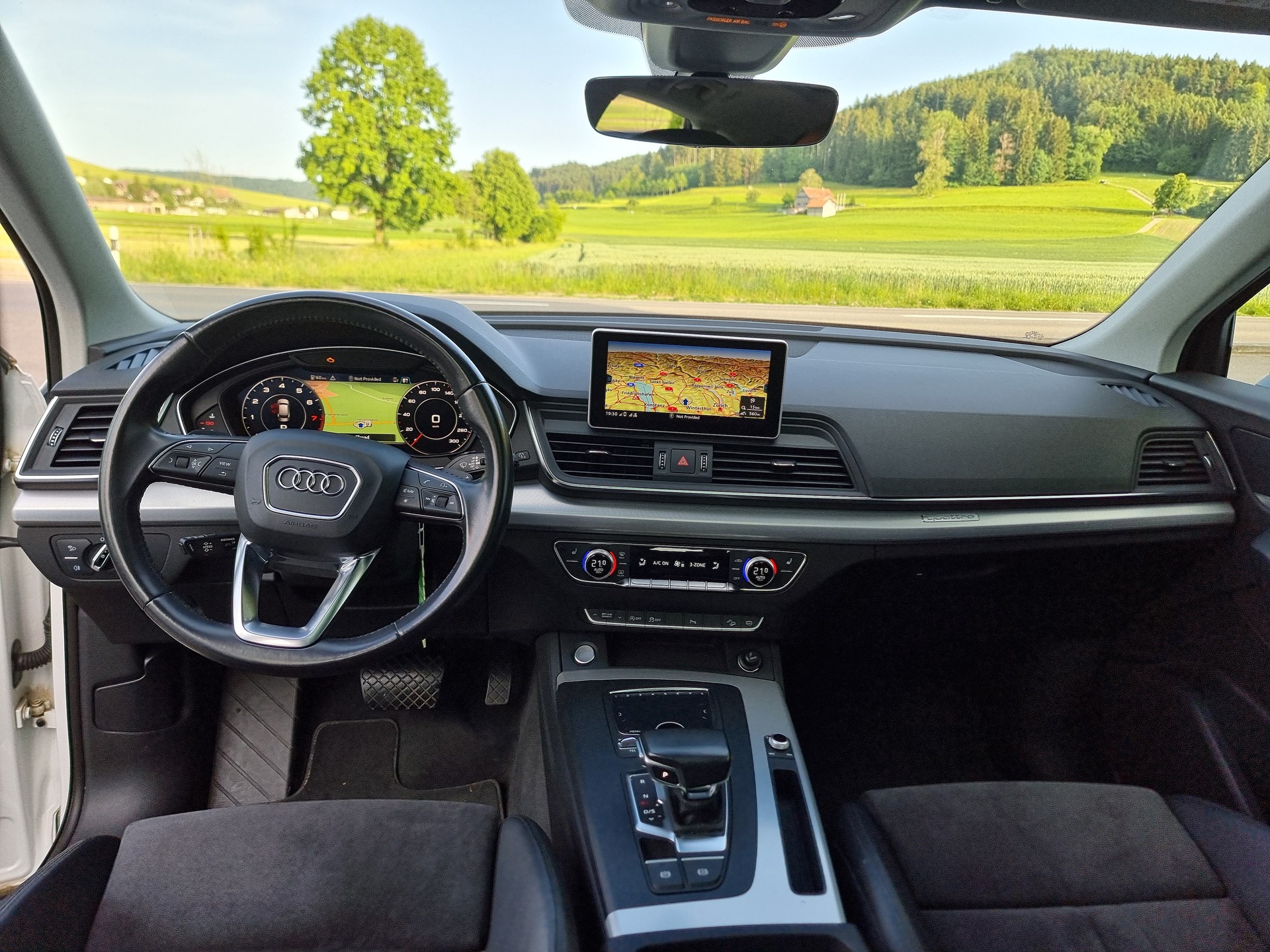 AUDI Q5 2.0 TFSI sport quattro S-tronic-image-6