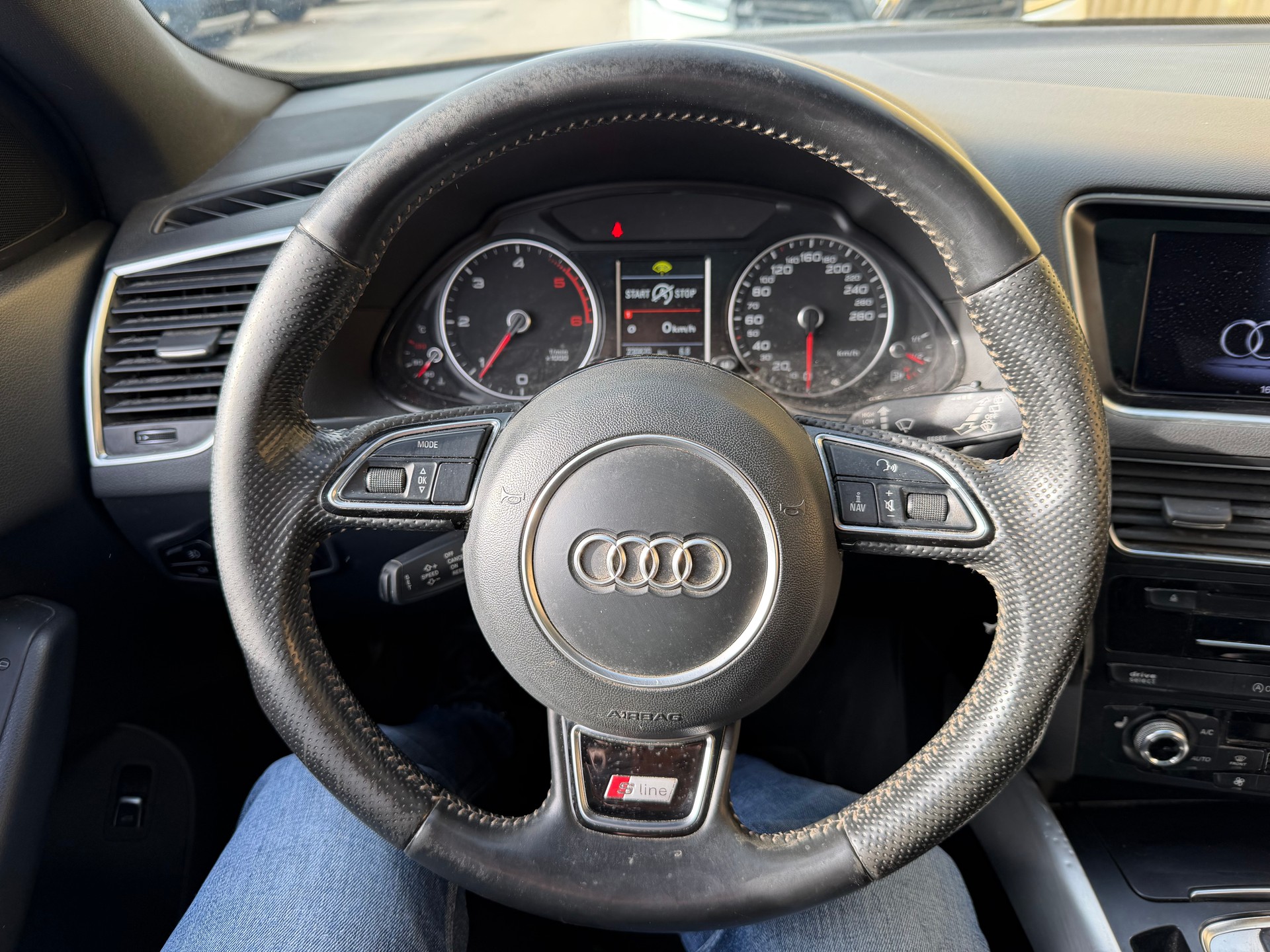 AUDI Q5 2.0 TDI quattro S-tronic-image-6