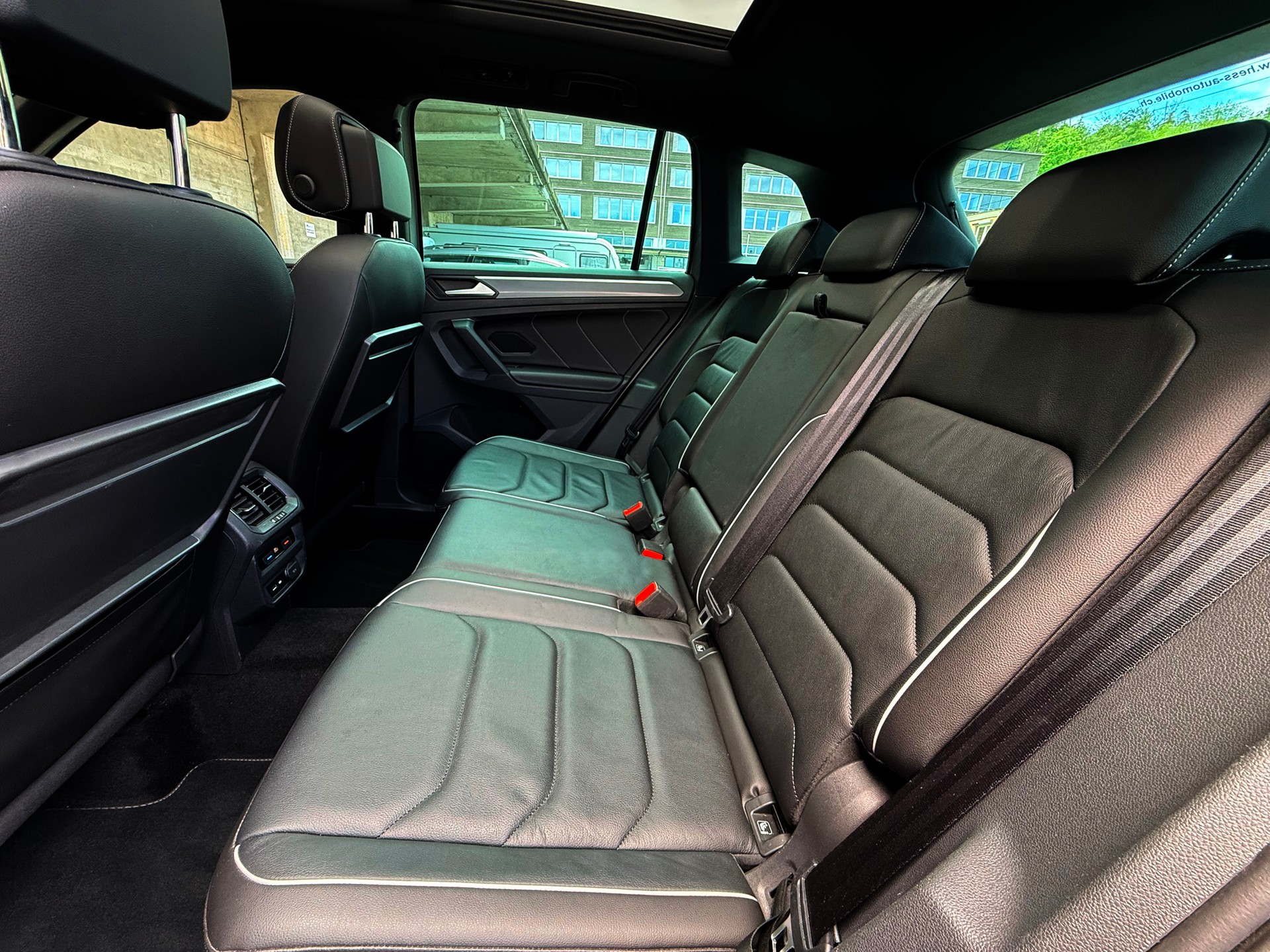 VW Tiguan 2.0TSI Highline 4Motion DSG-image-9