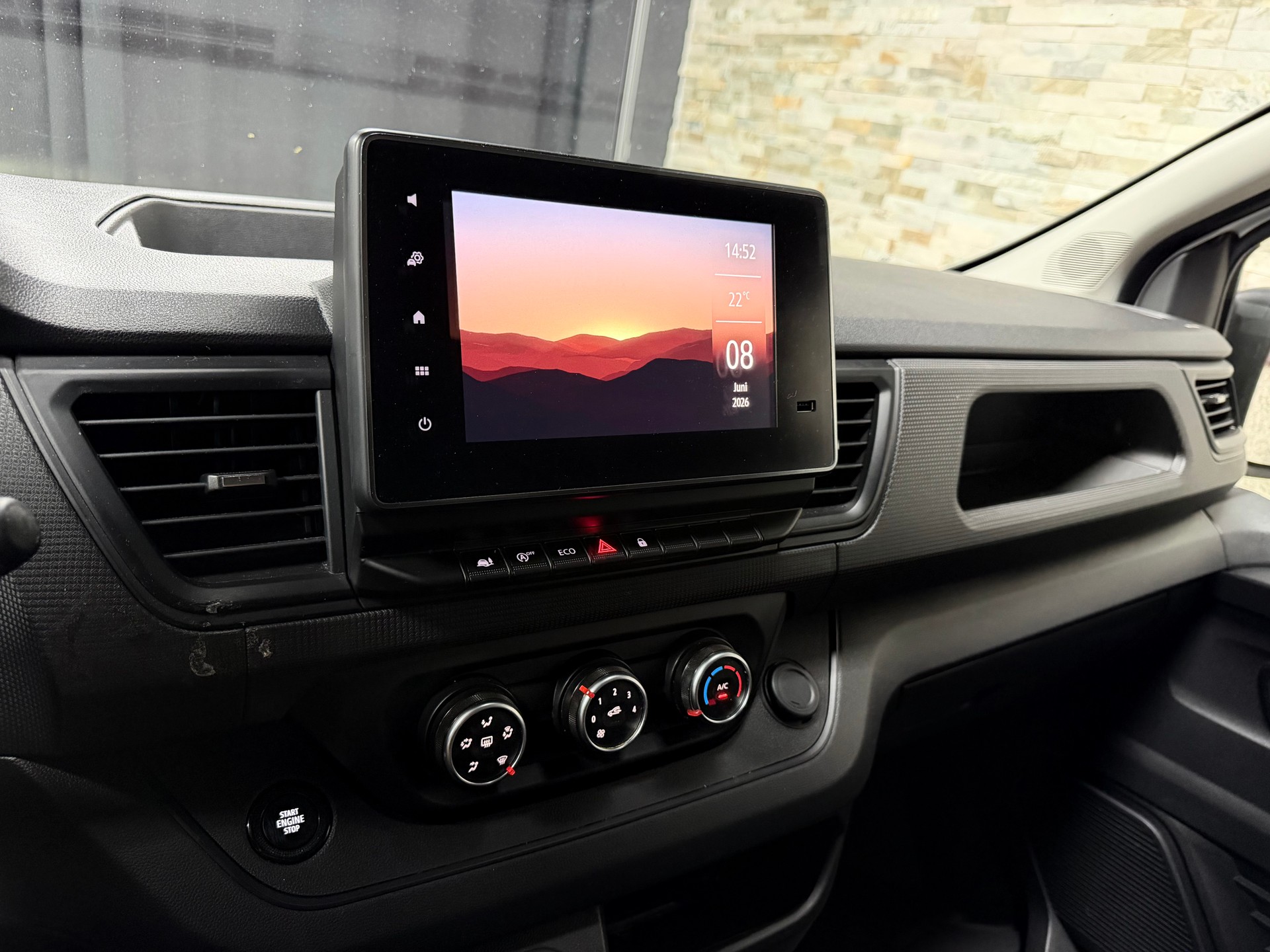 RENAULT Trafic 2.0 Blue dCi 130 Advance L1H1-image-13