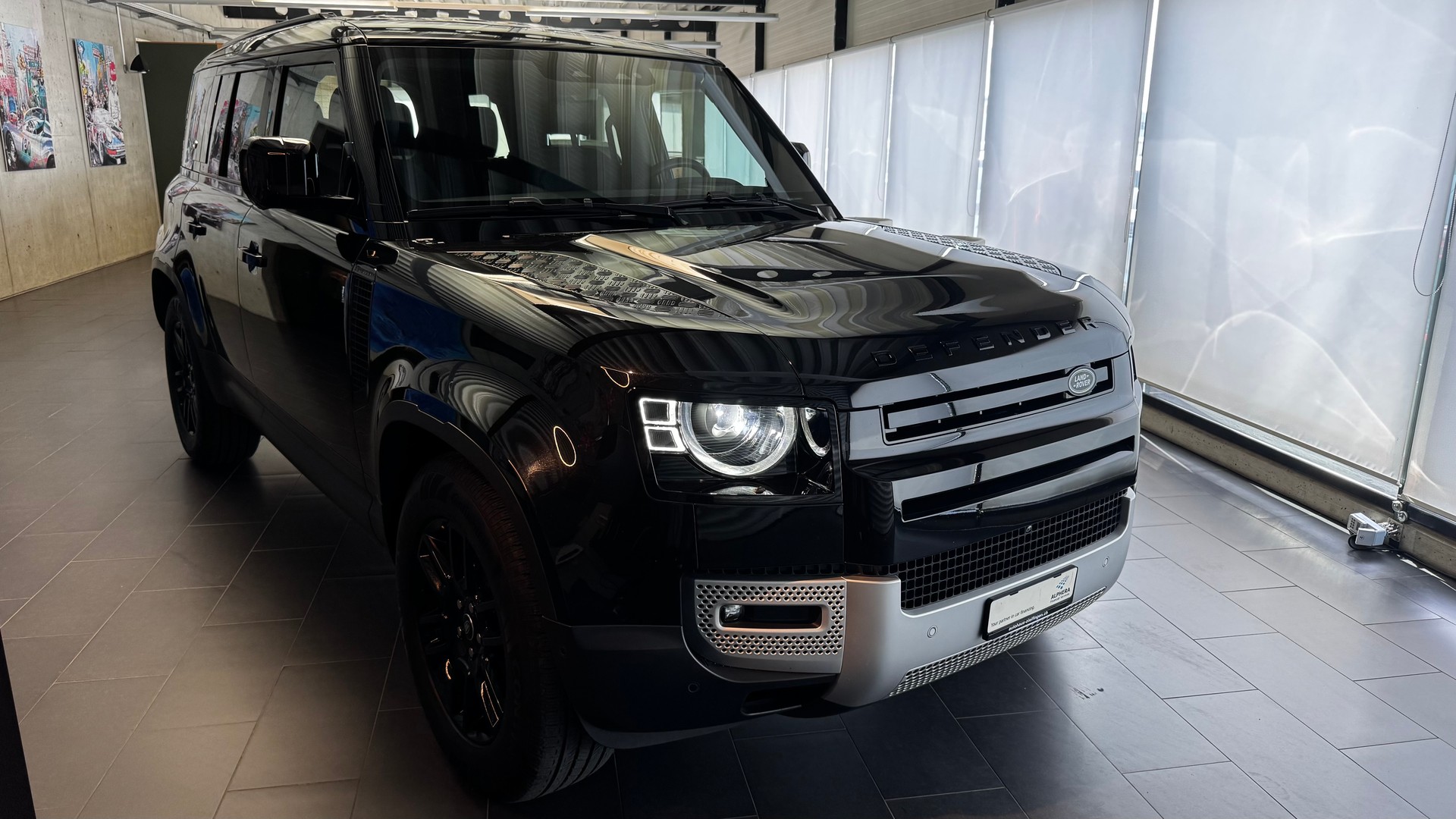 LAND ROVER Defender 110 3.0 D I6 250 SE-image-1