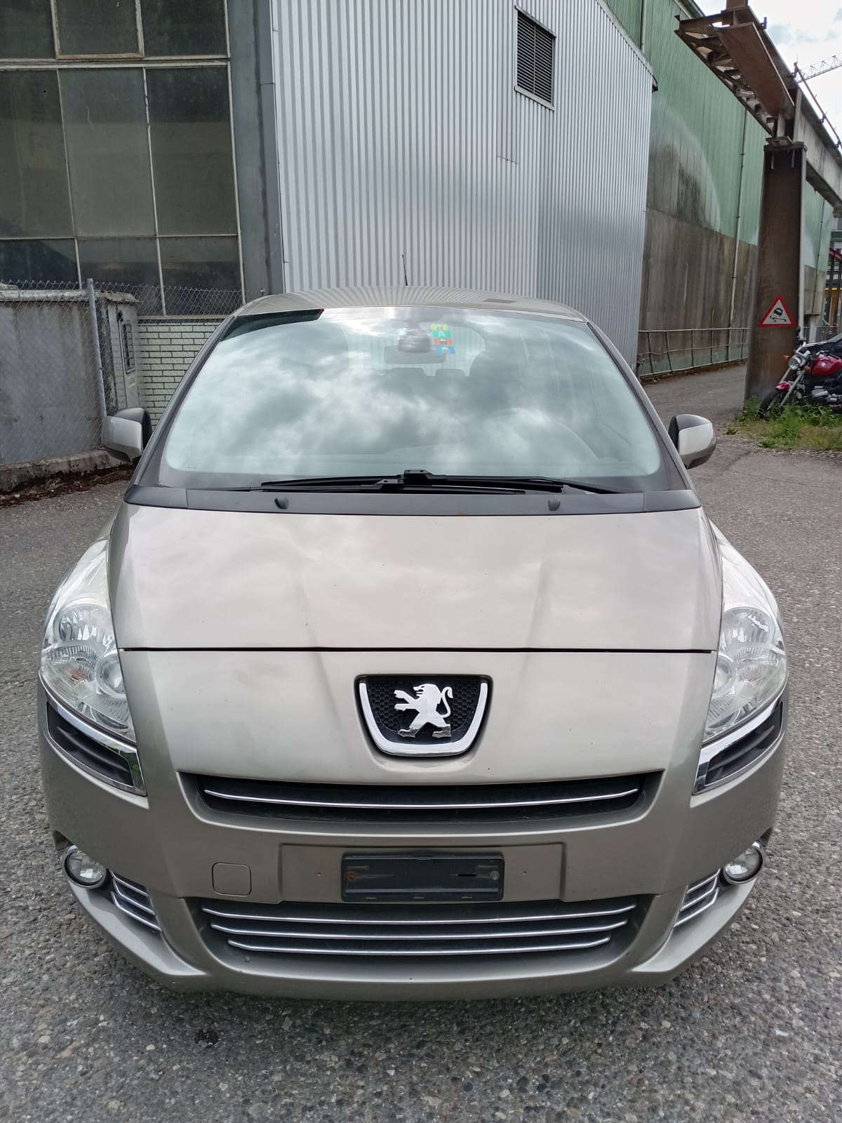 Car photo