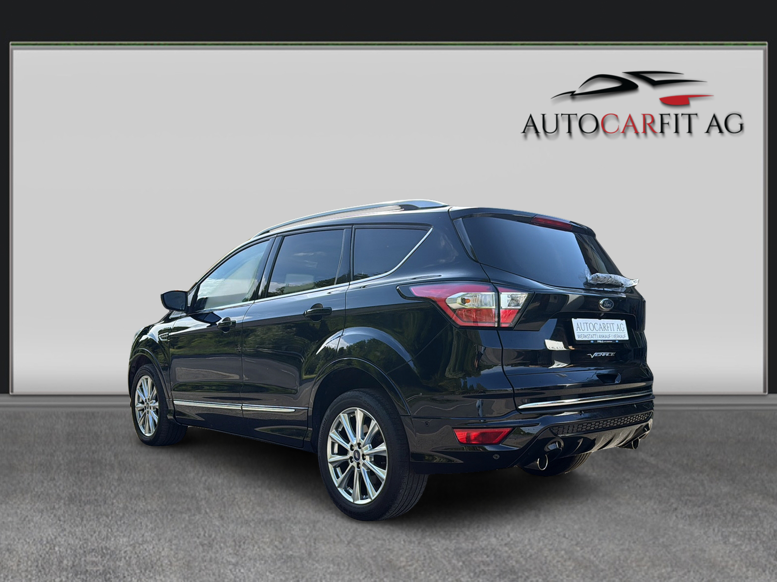 FORD Kuga 2.0 TDCi Vignale 4WD PowerShift-image-3