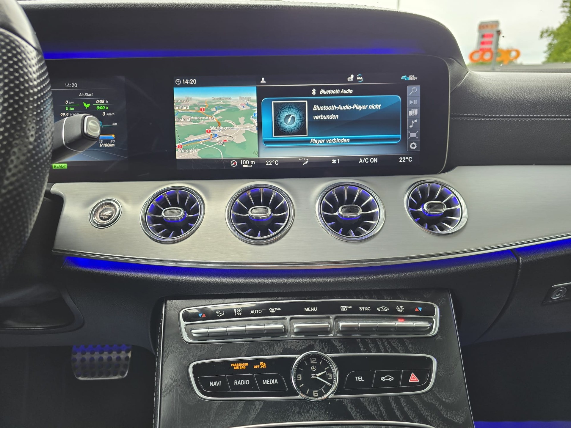 MERCEDES-BENZ E 200 Coupé Avantgarde 4 Matic 9G-Tronic-image-18