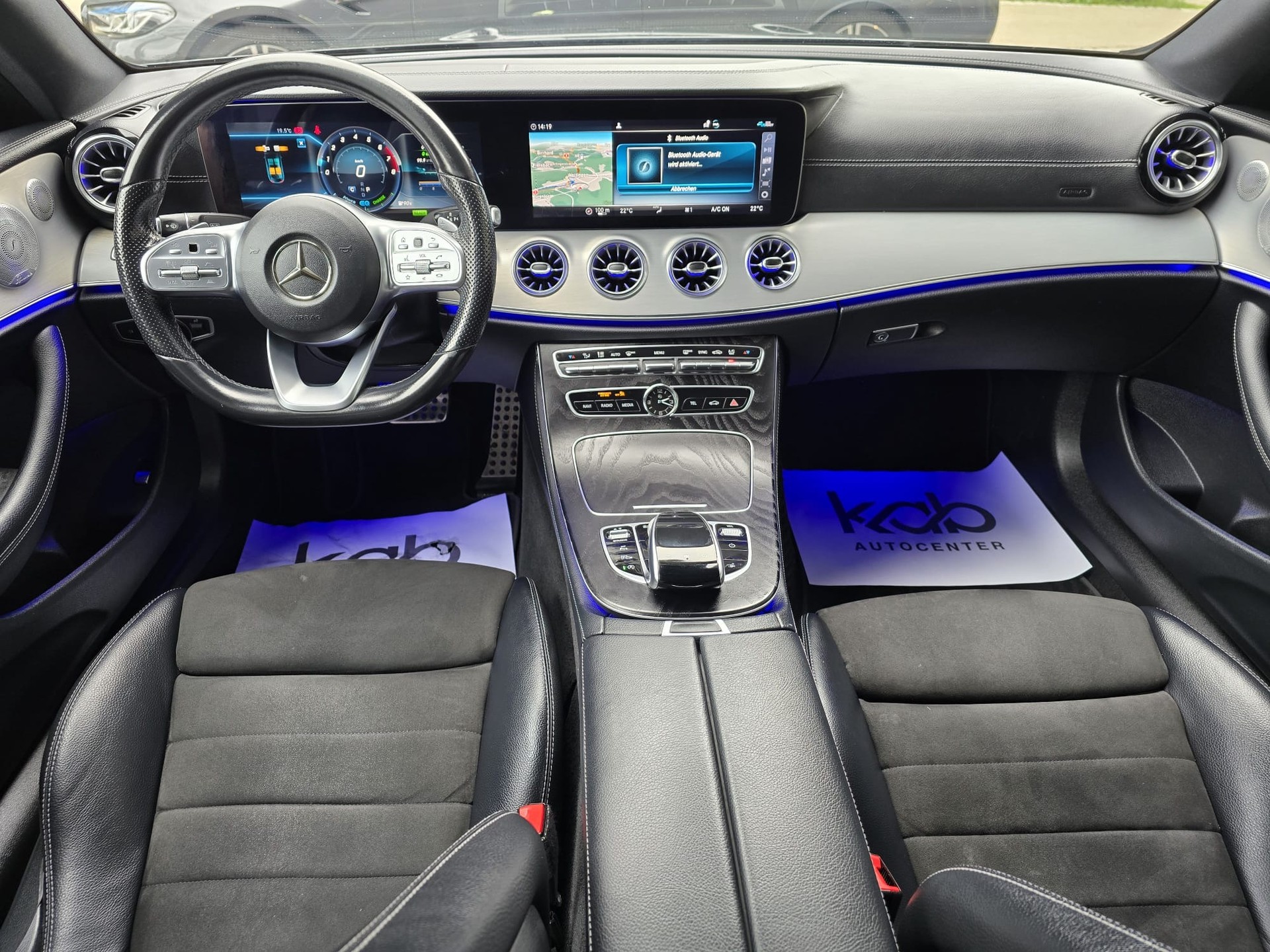 MERCEDES-BENZ E 200 Coupé Avantgarde 4 Matic 9G-Tronic-image-7