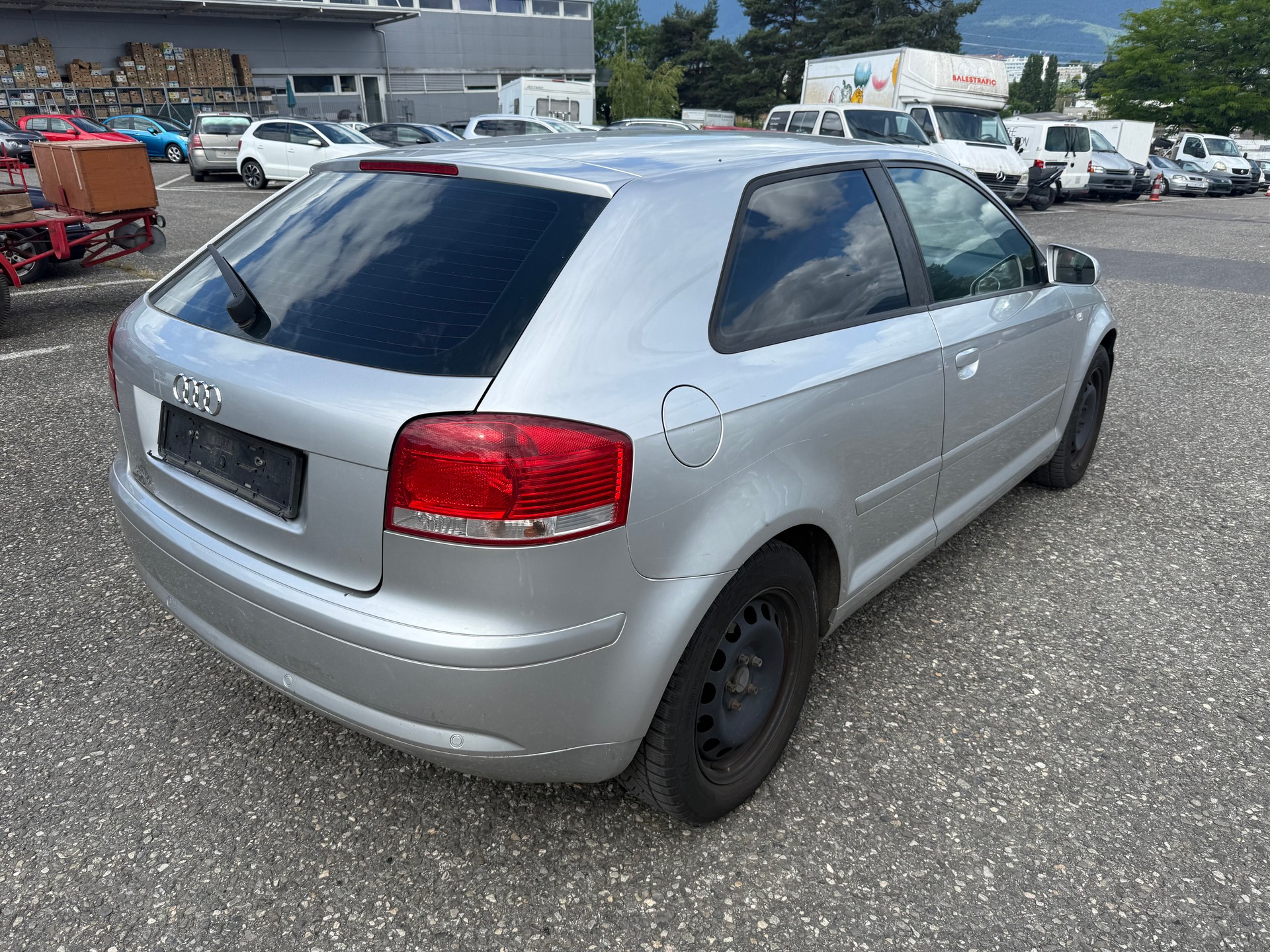 AUDI A3 2.0 TDI Ambiente-image-2