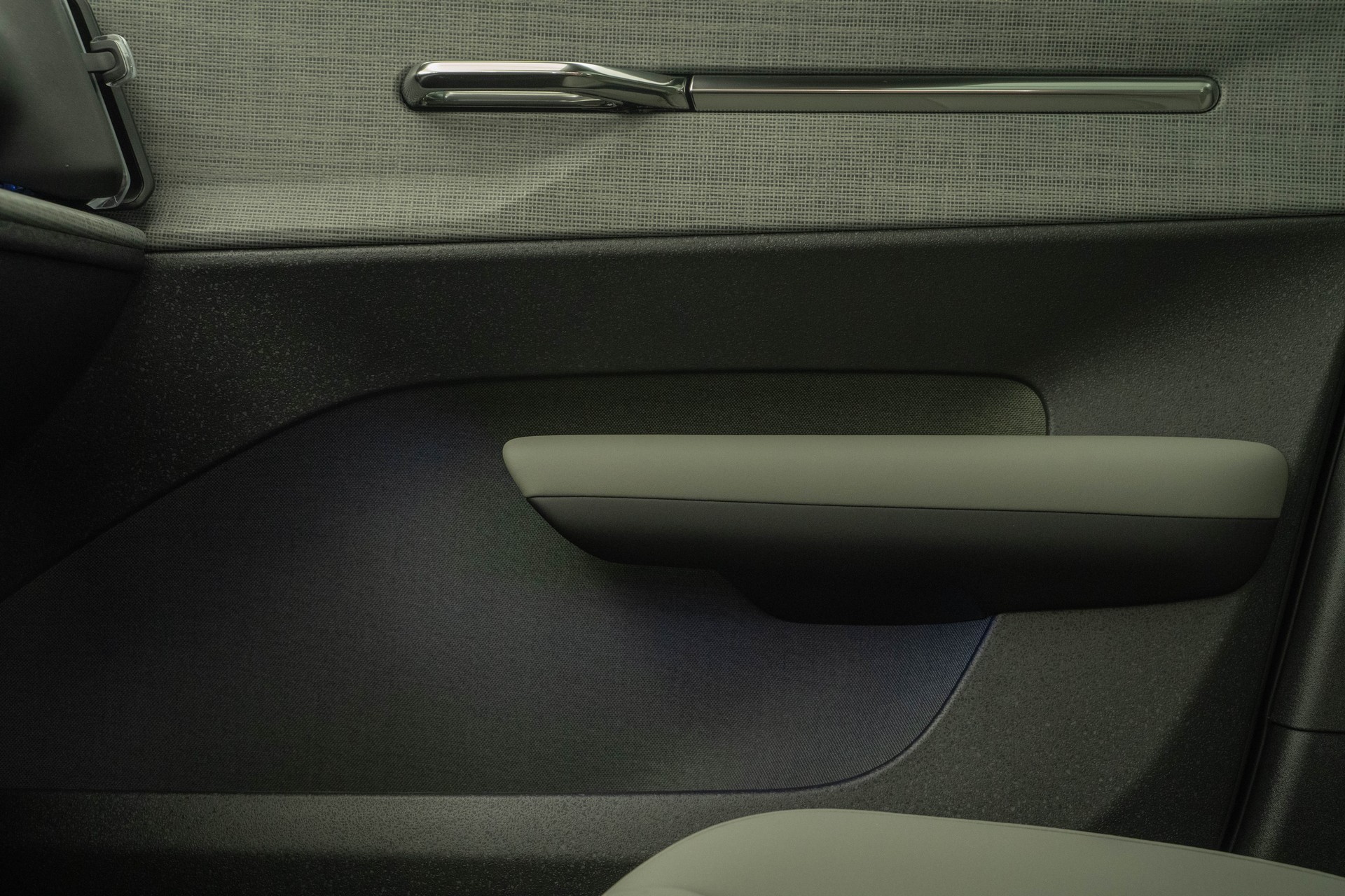 VOLVO EX30 E60 Twin Ultra Performance AWD-image-13