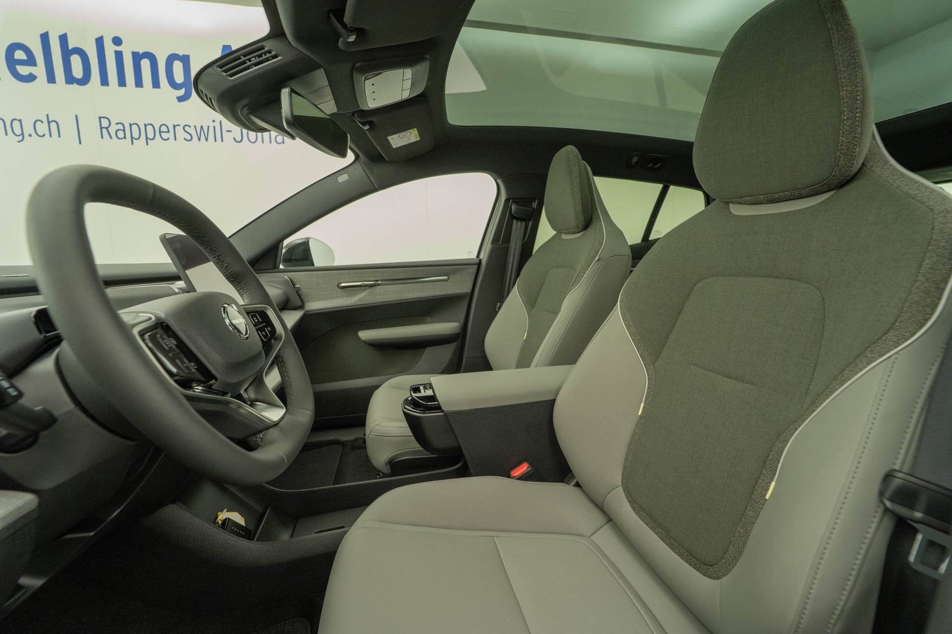 VOLVO EX30 E60 Twin Ultra Performance AWD-image-7