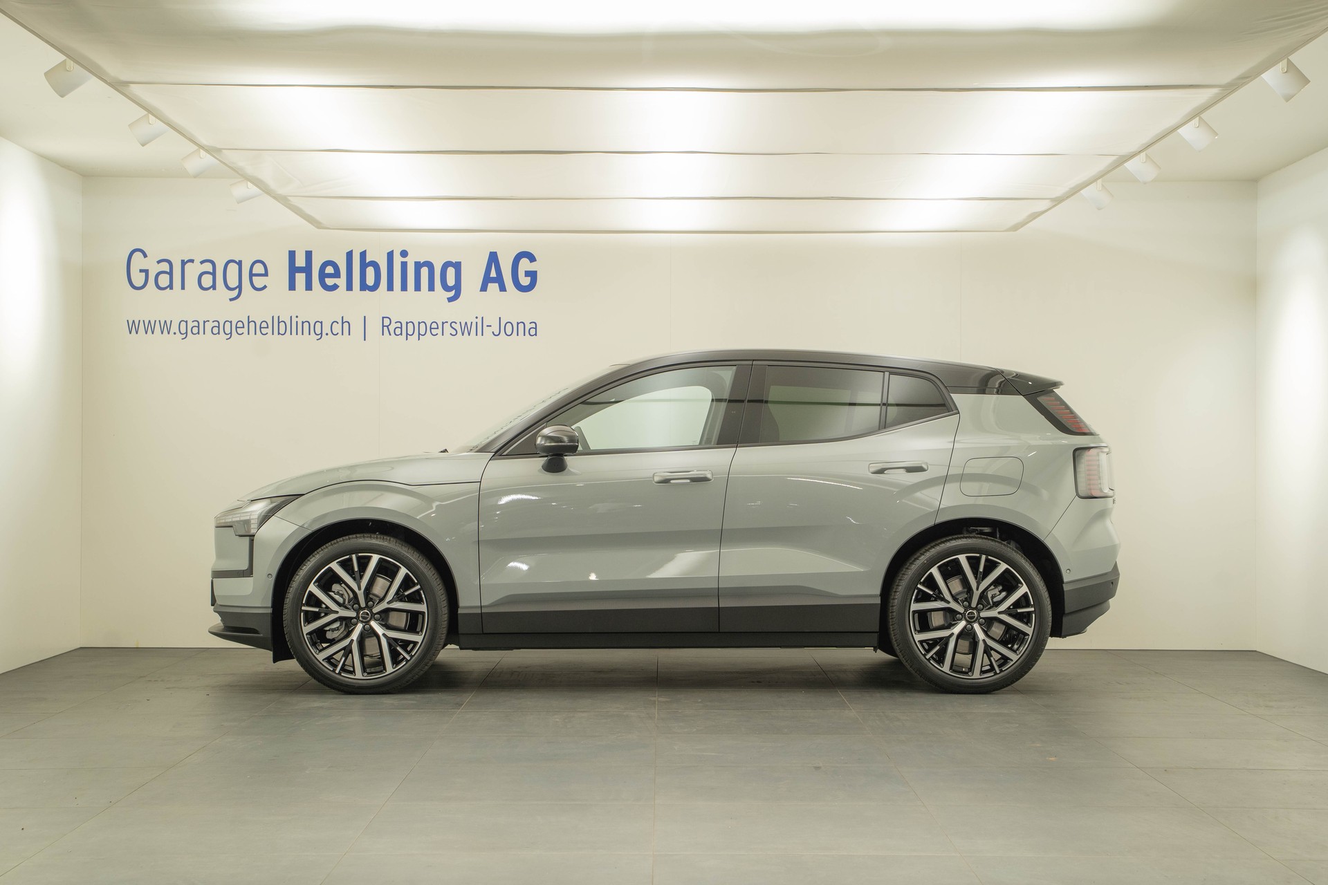 VOLVO EX30 E60 Twin Ultra Performance AWD-image-2