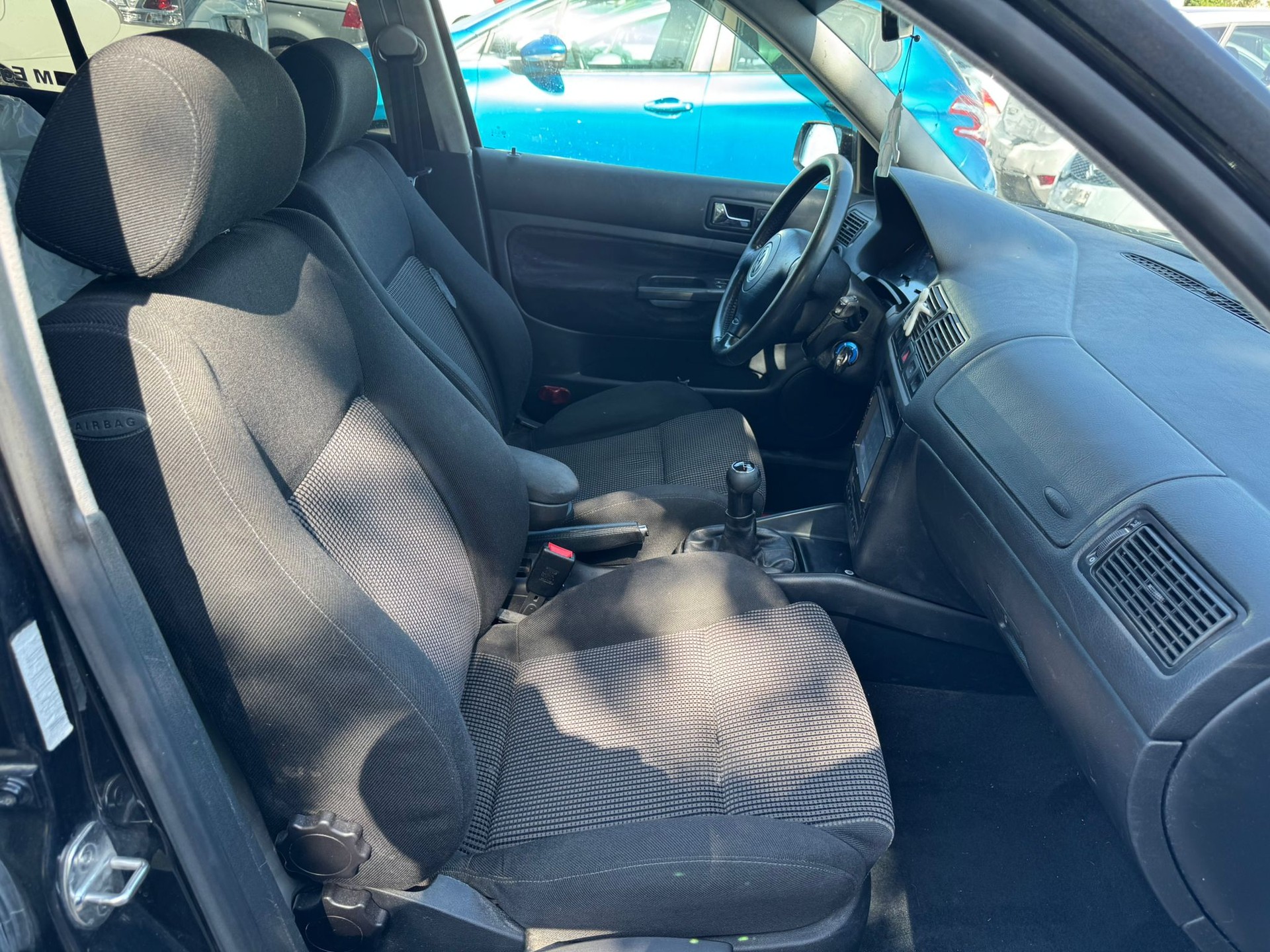 VW Golf 2.3 V5 GTI-image-12