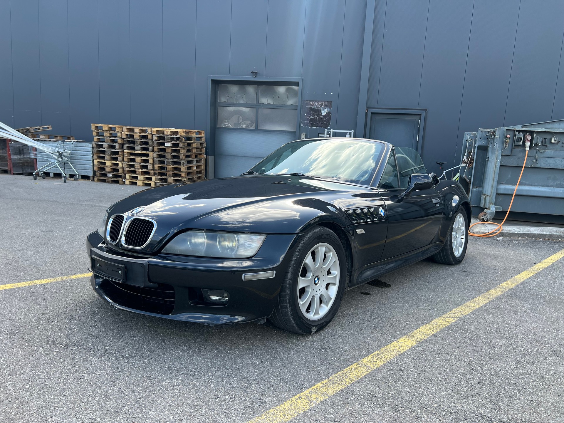 BMW Z3 2.8i Roadster-image-8