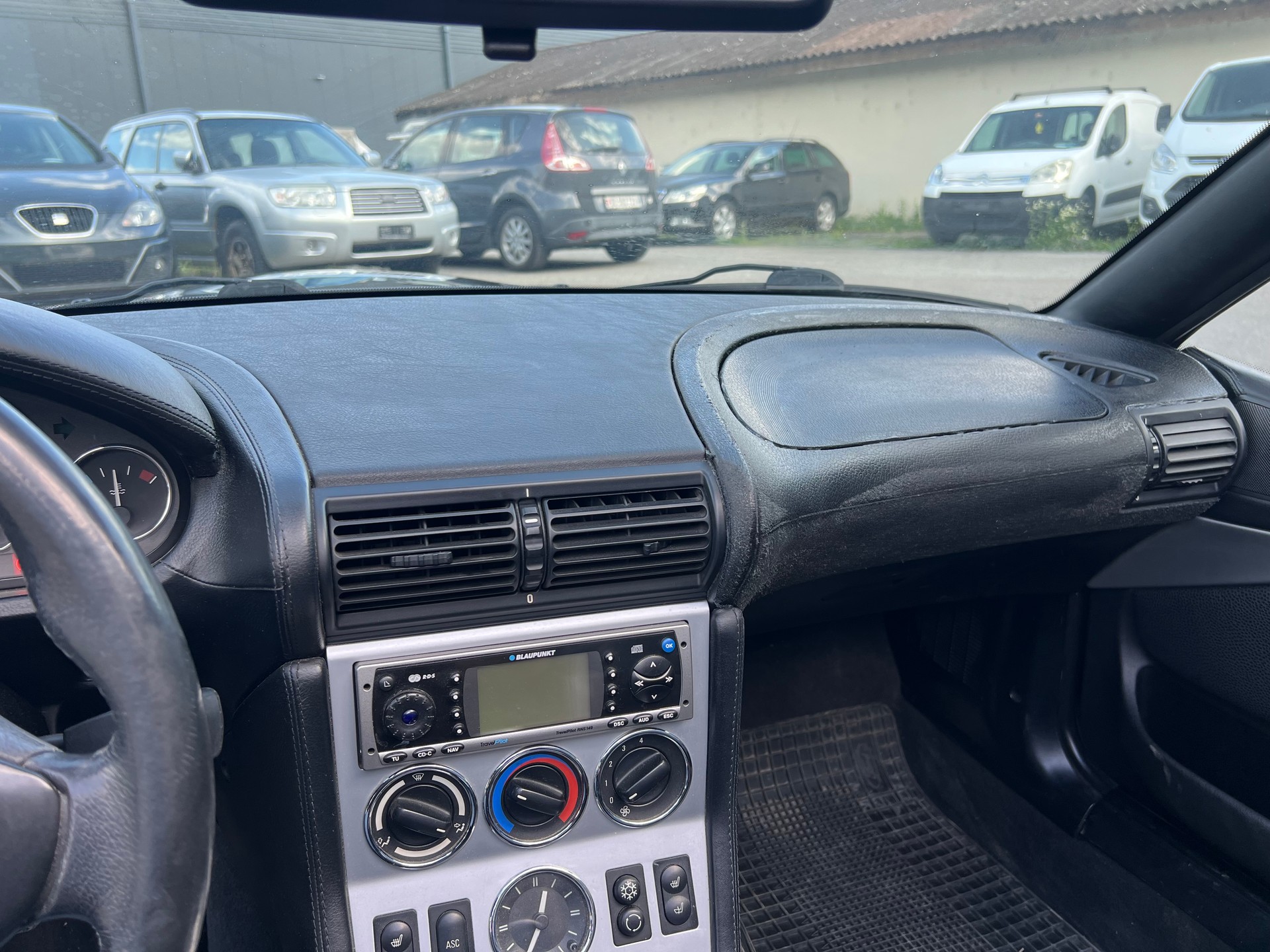 BMW Z3 2.8i Roadster-image-14