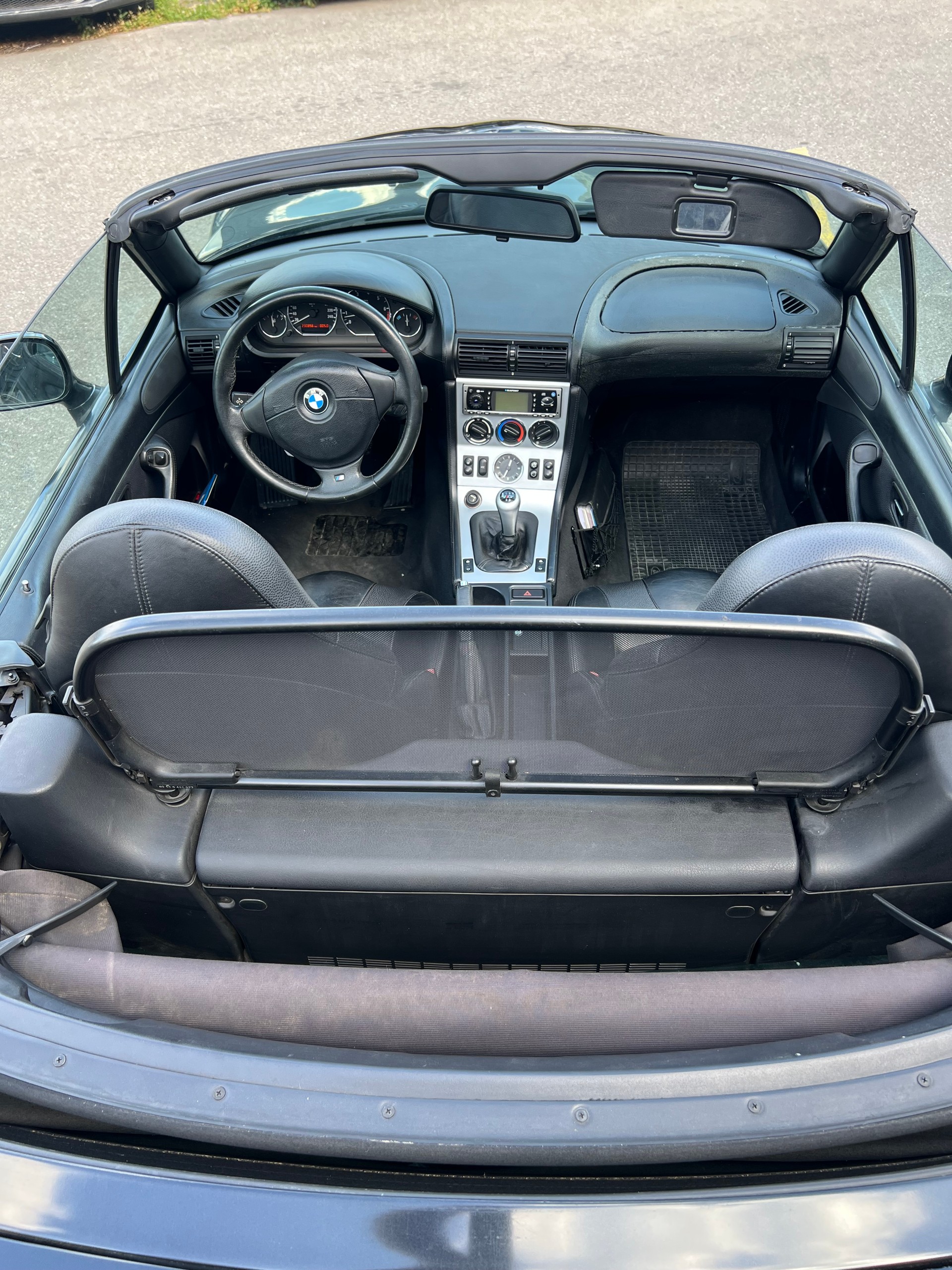 BMW Z3 2.8i Roadster-image-10