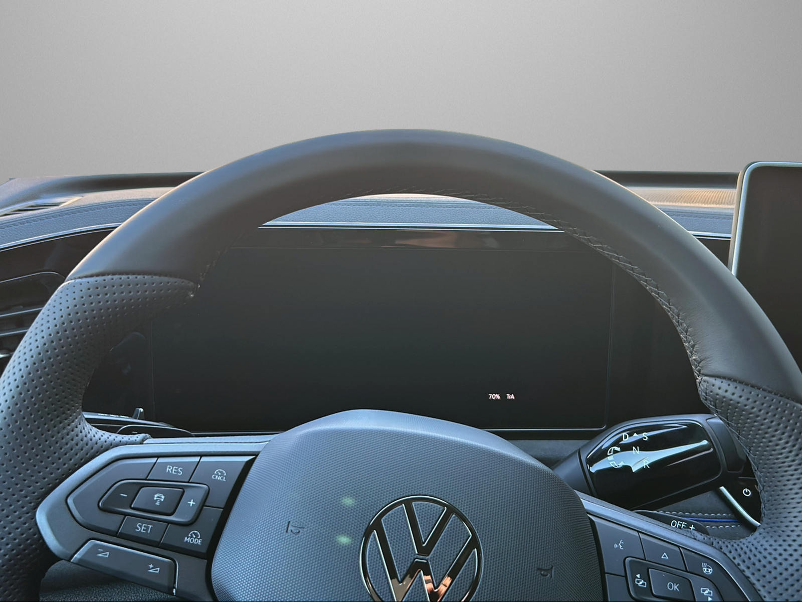 VW Tiguan 2.0 TSI DSG R-Line United 4Motion-image-8