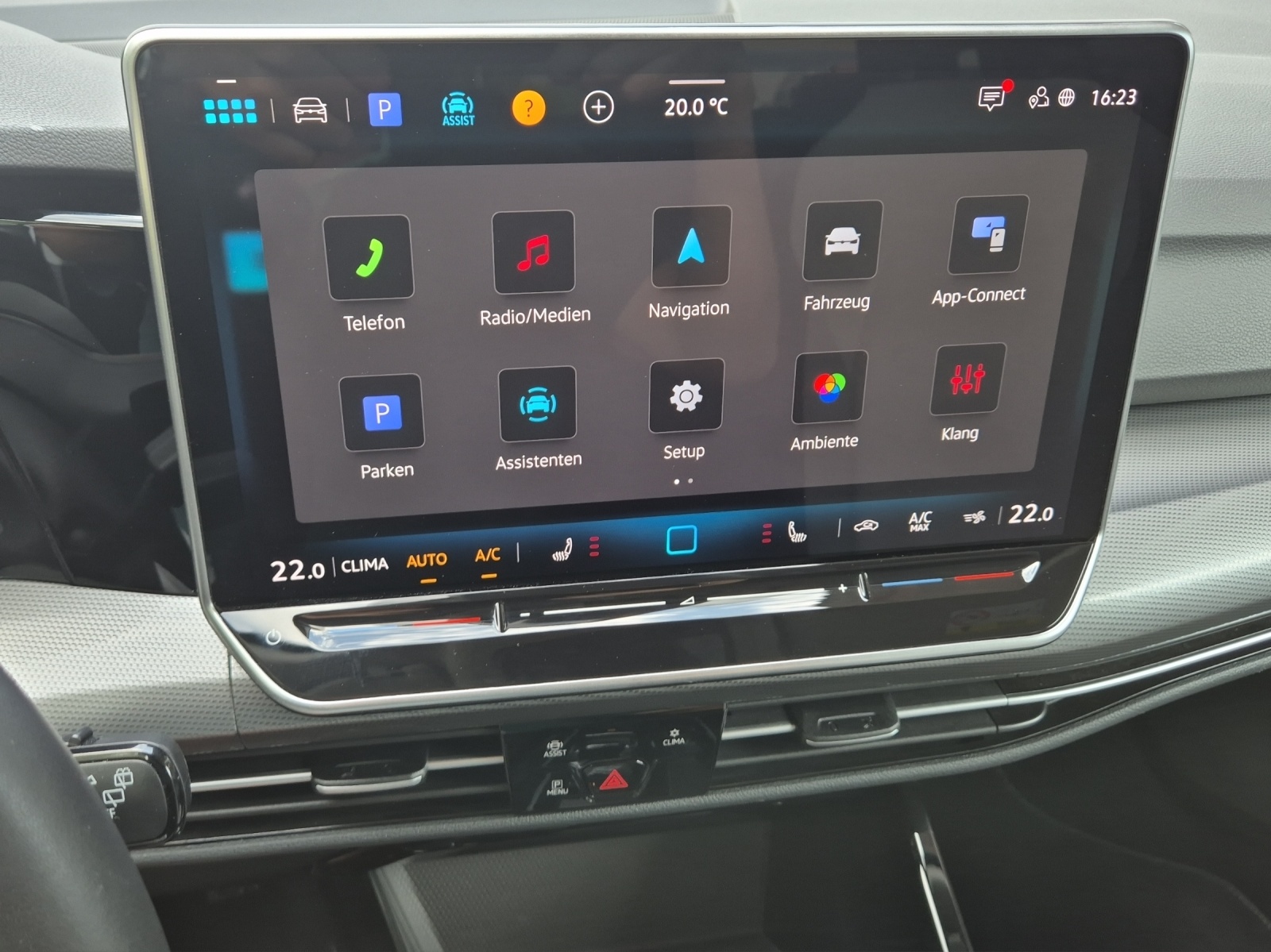 VW Golf Variant 2.0 TDI Style DSG-image-13