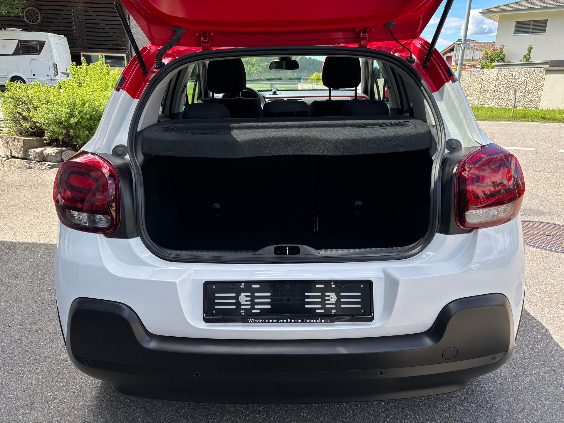 CITROEN C3 1.2i PureTech Shine-image-4