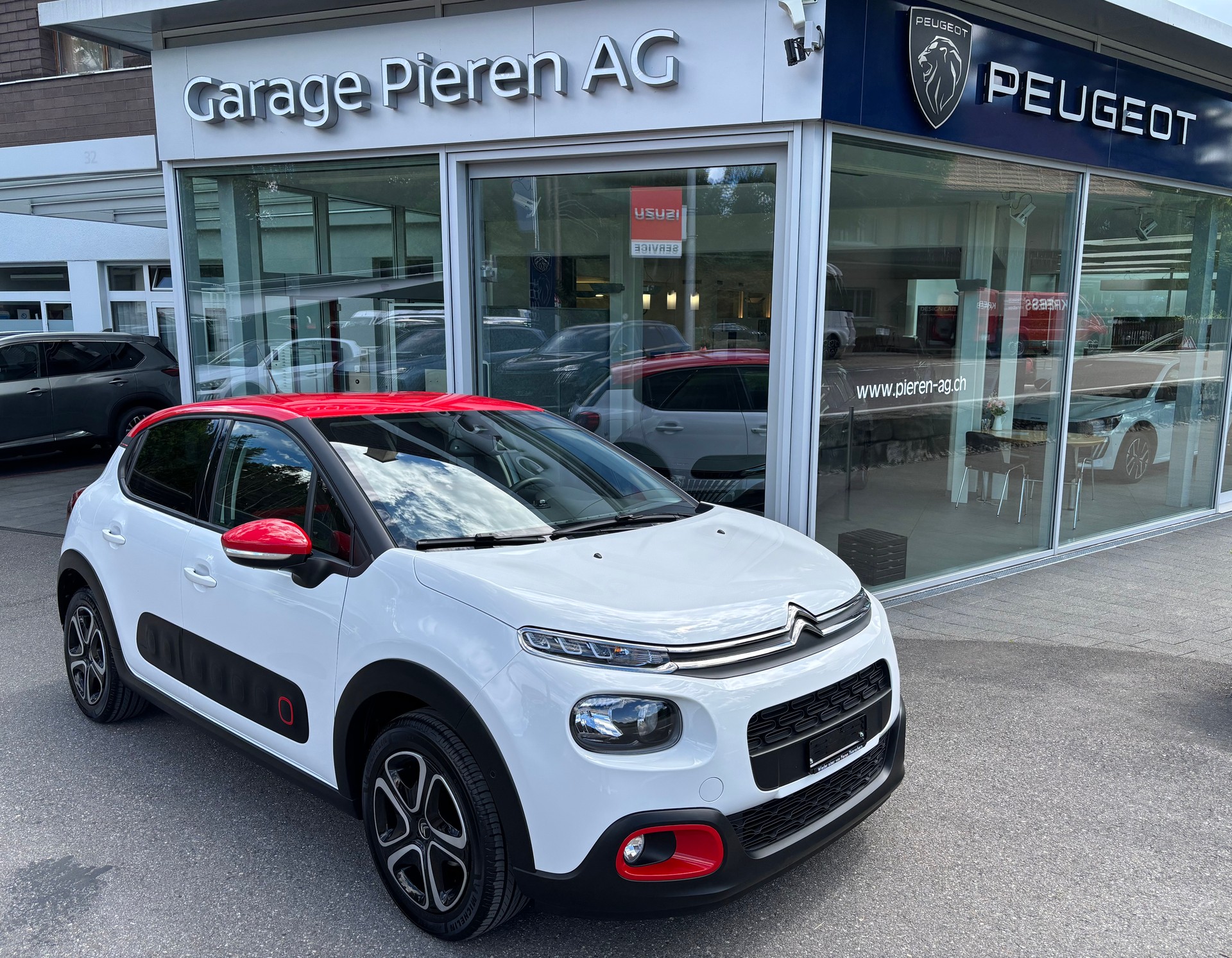 CITROEN C3 1.2i PureTech Shine-image-0