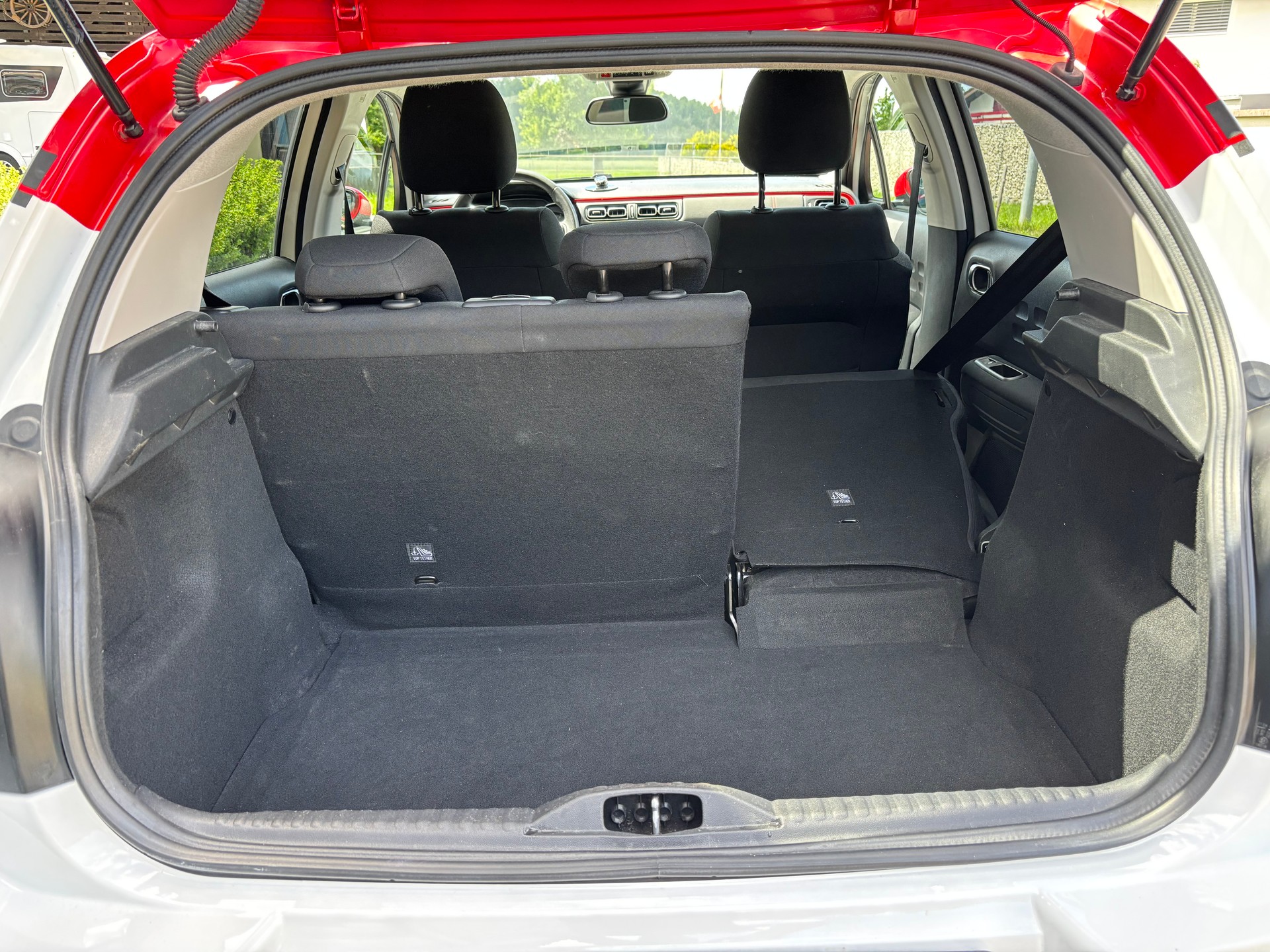 CITROEN C3 1.2i PureTech Shine-image-5