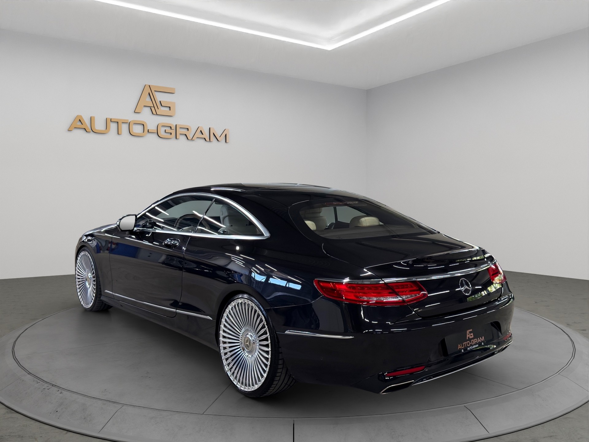 MERCEDES-BENZ S 400 Coupé 4Matic 7G-Tronic-image-3